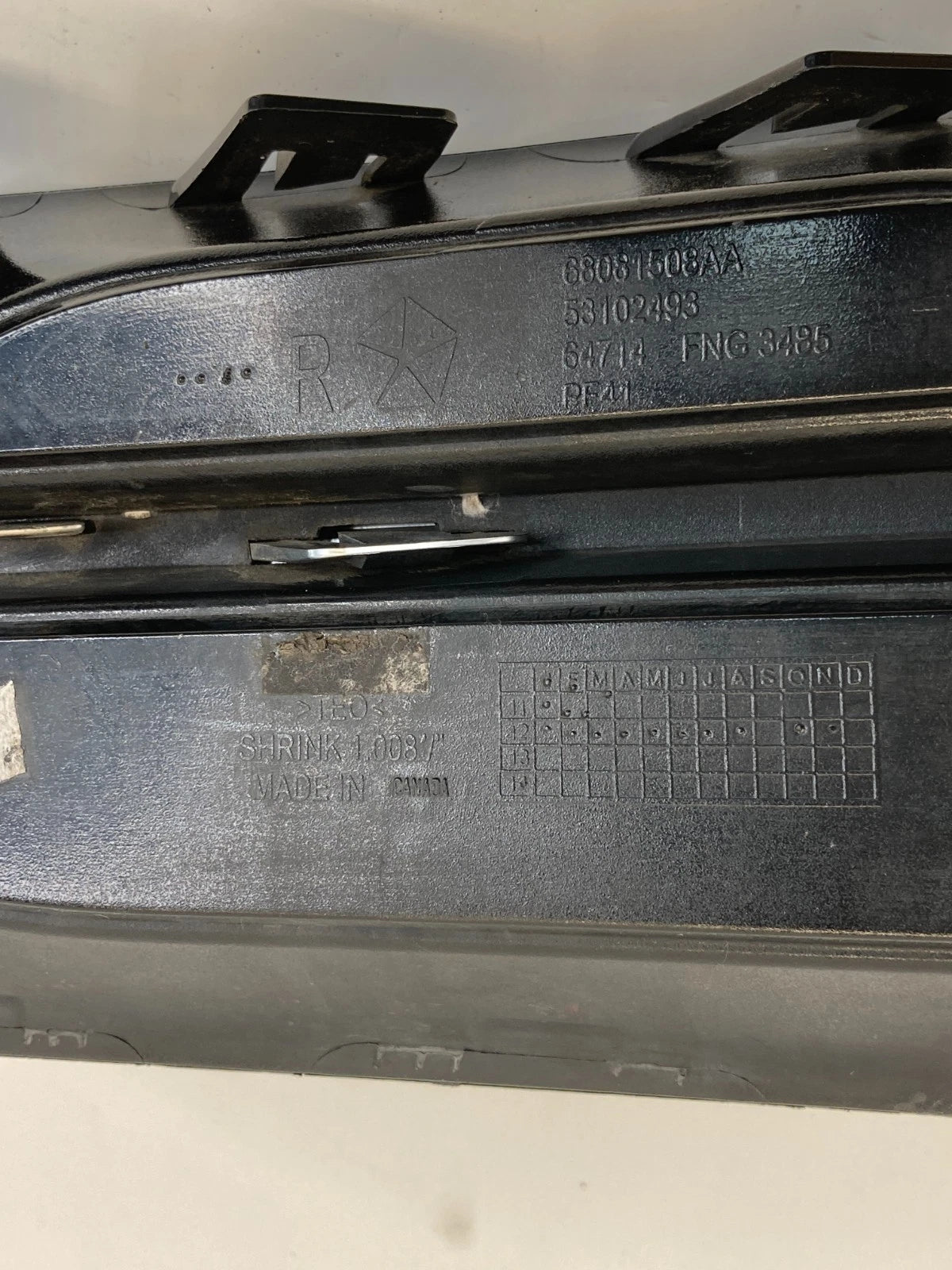 2013-2016 Dodge Dart Front Right Passenger Fog Light Lamp Bezel Cover 68081508AA