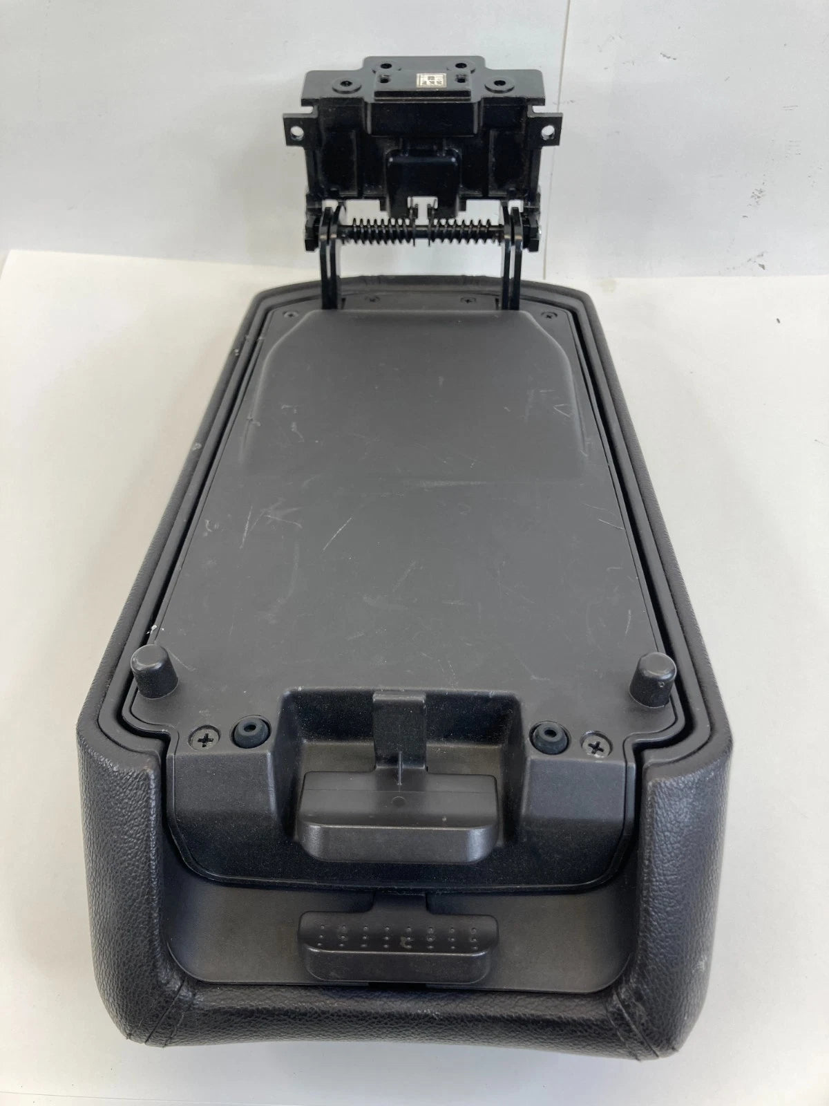 11-15 HYUNDAI SONATA CENTER CONSOLE ARM REST ARMREST LID STORAGE BLACK LEATHER
