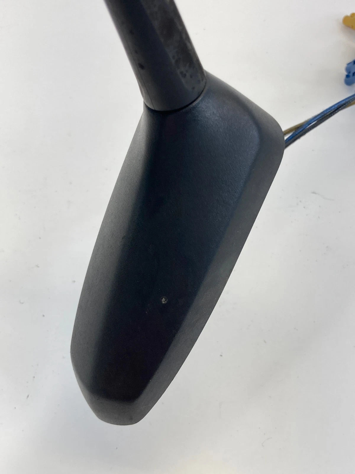 2010 GMC TERRAIN CHEVROLET EQUINOX ROOF MOUNTED RADIO ANTENNA BASE MAST 25802881