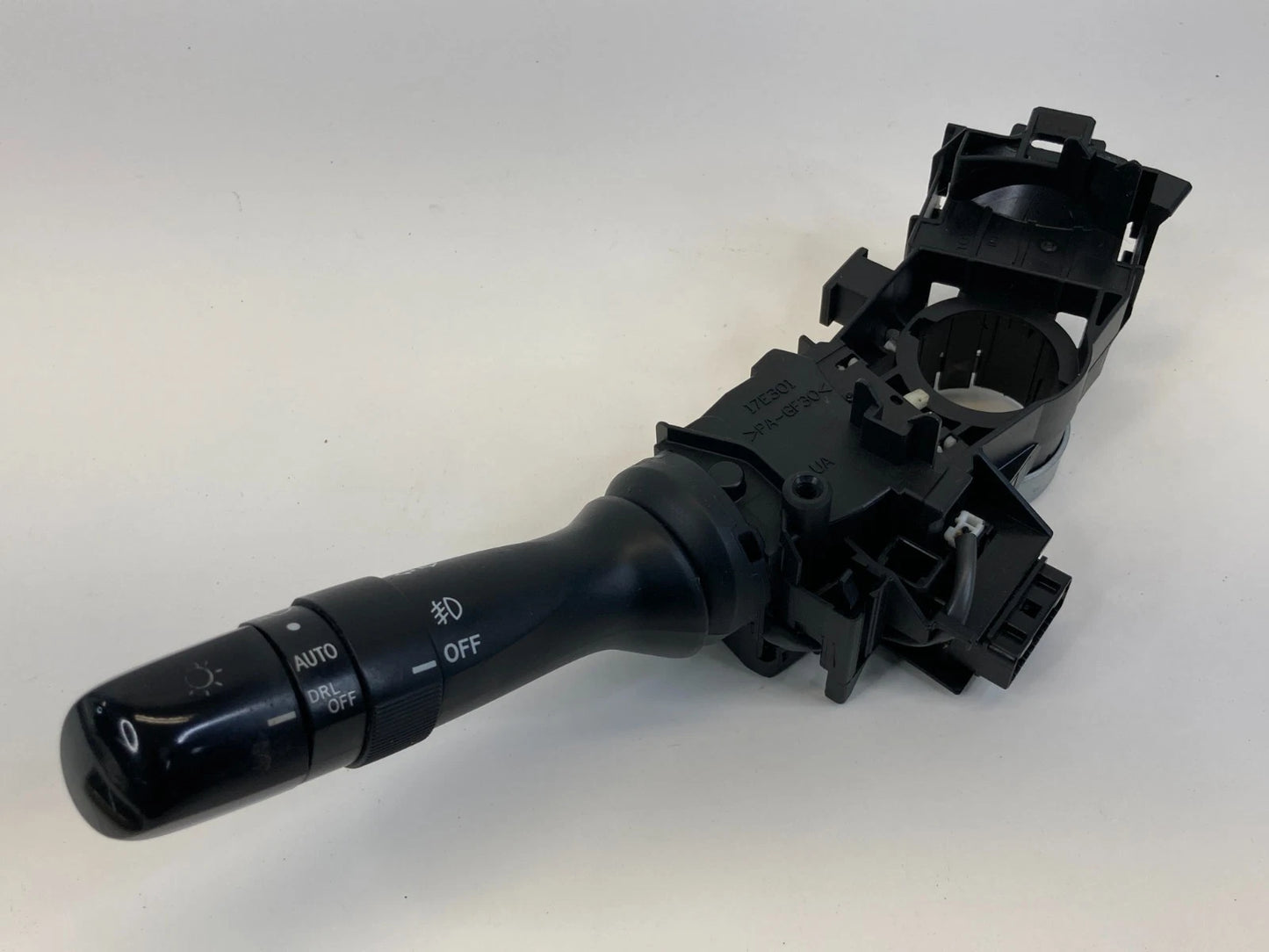 2005-2008 TOYOTA AVALON HEADLIGHT TURN SIGNAL CONTROL SWITCH LEVER 17F066 OEM