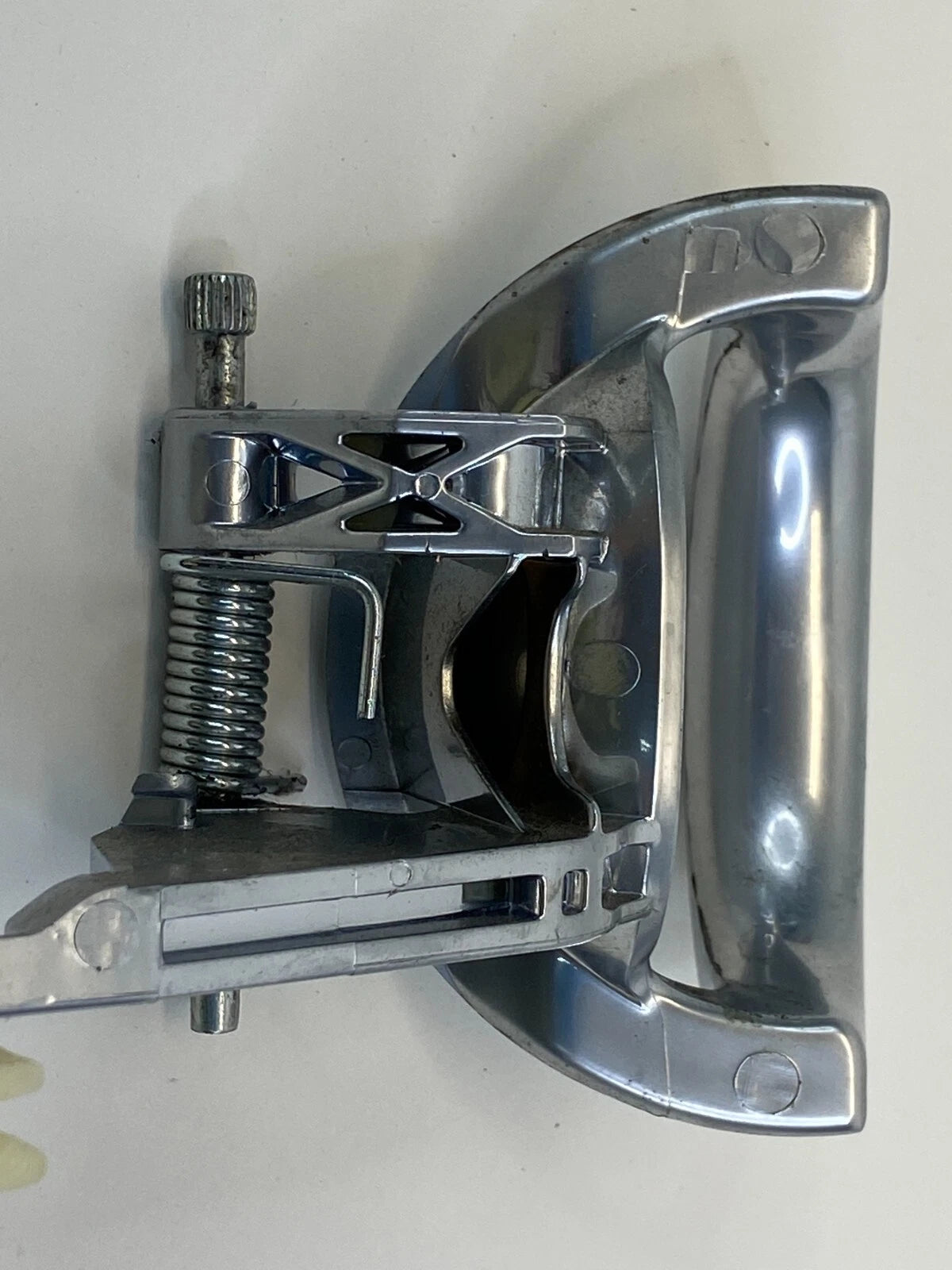 2007-2011 DODGE NITRO REAR RIGHT PASSENGER BACK SIDE INNER INTERIOR DOOR HANDLE