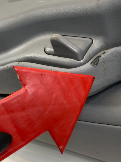 08 09 10 11 12 13 Toyota Highlander 2nd Row Middle Folding Jump Seat OEM