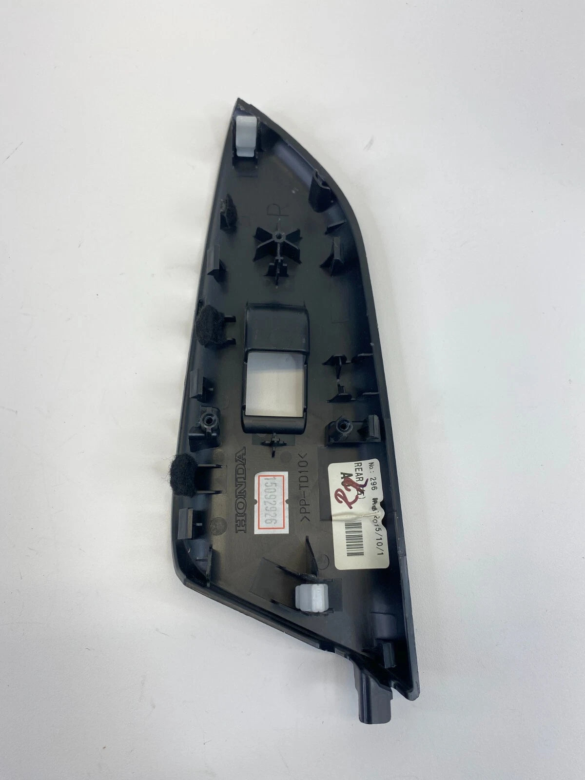 2015-2020 HONDA FIT 16-22 HR-V REAR RIGHT SIDE DOOR WINDOW SWITCH BEZEL TRIM OEM