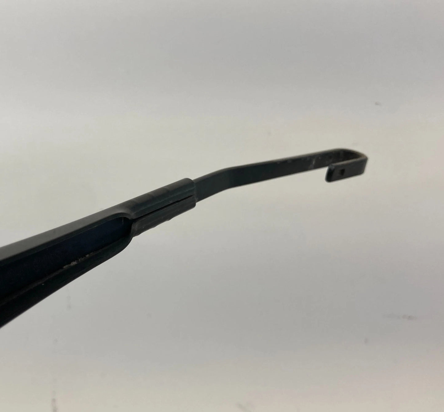 2004-2008 Saab 9-3 Front Left & Right Windshield Wiper Arm Pair Set 12755309 OEM