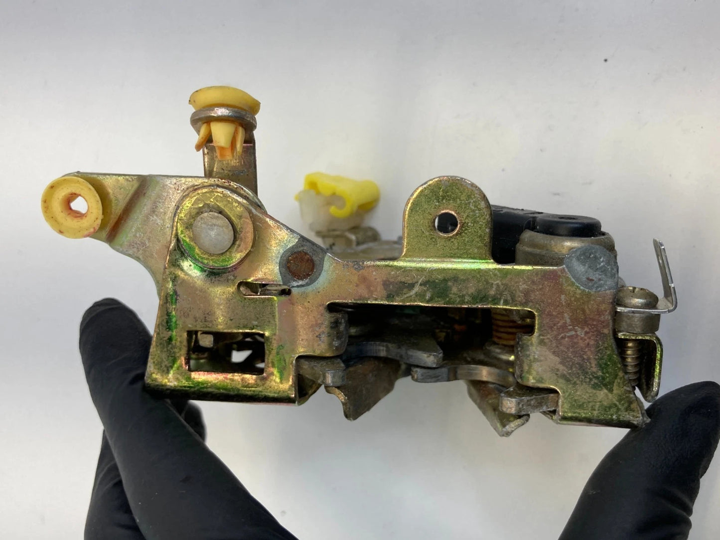 98-02 LINCOLN TOWN CAR FRONT RIGHT PASSENGER SIDE DOOR LOCK LATCH ACTUATOR OEM