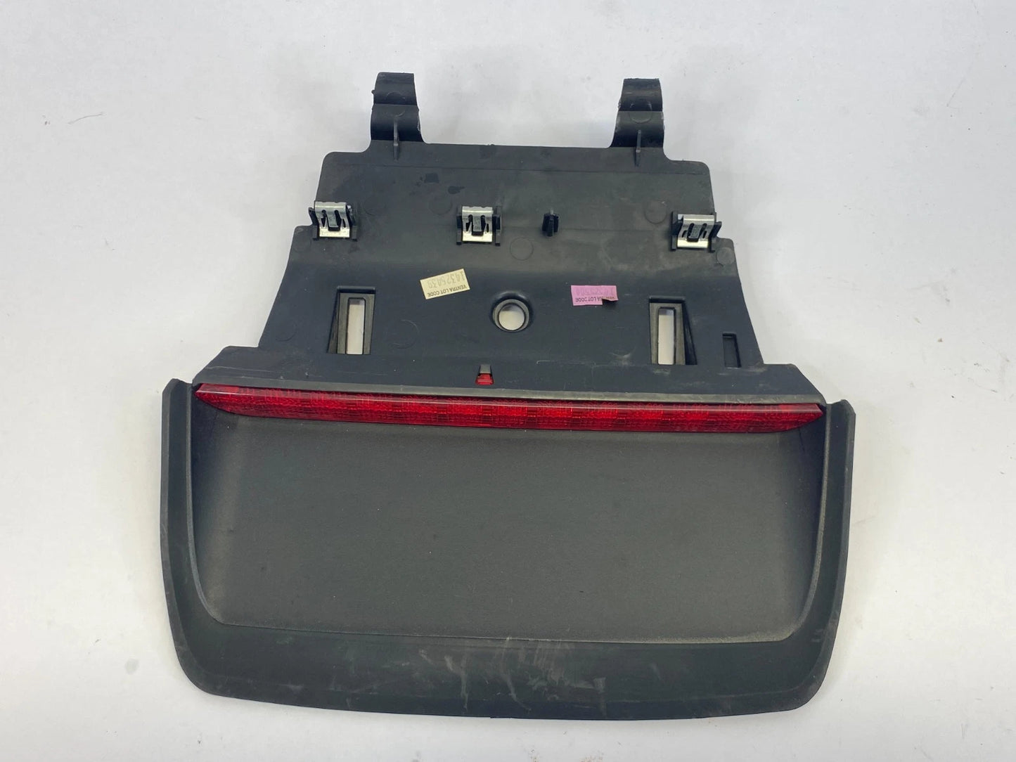 11-14 CHRYSLER 200 REAR CENTER 3RD BRAKE HIGH MOUNT STOP LIGHT OEM 05182540AB