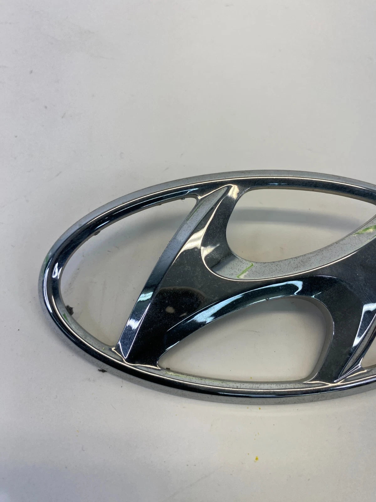 2012-2017 HYUNDAI ACCENT REAR TRUNK DECK LID LOGO EMBLEM BADGE CHROME OEM