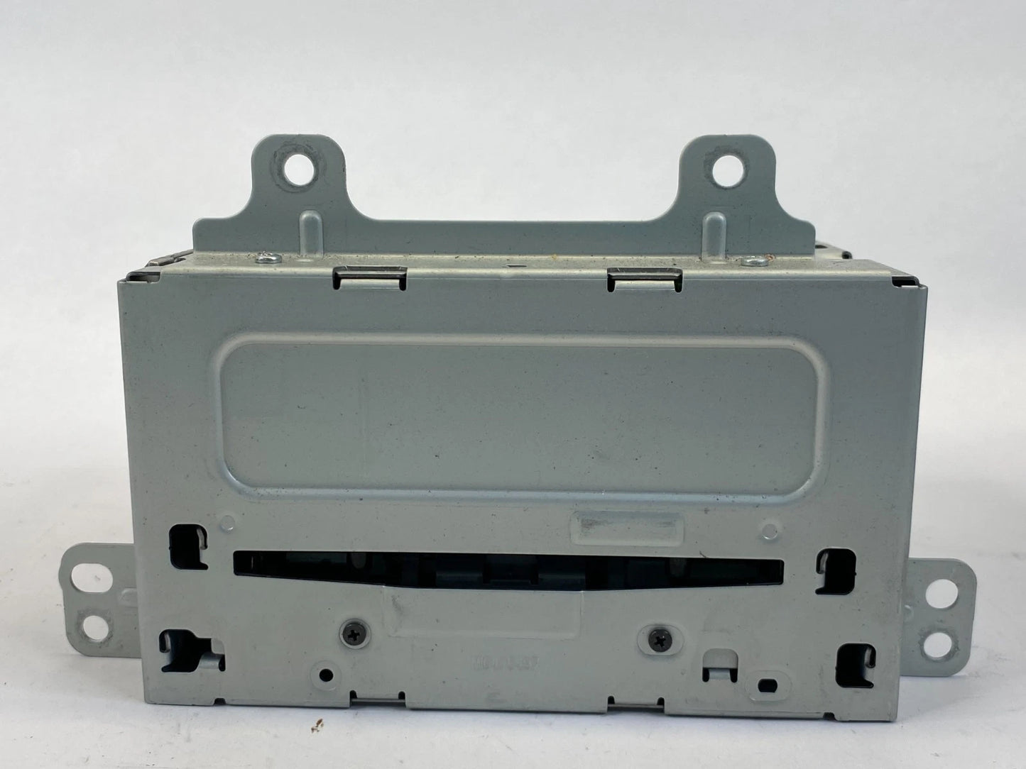 2013 13 GMC TERRAIN RADIO AM/FM CD PLAYER RECEIVER MODULE UNIT 23143432 OEM