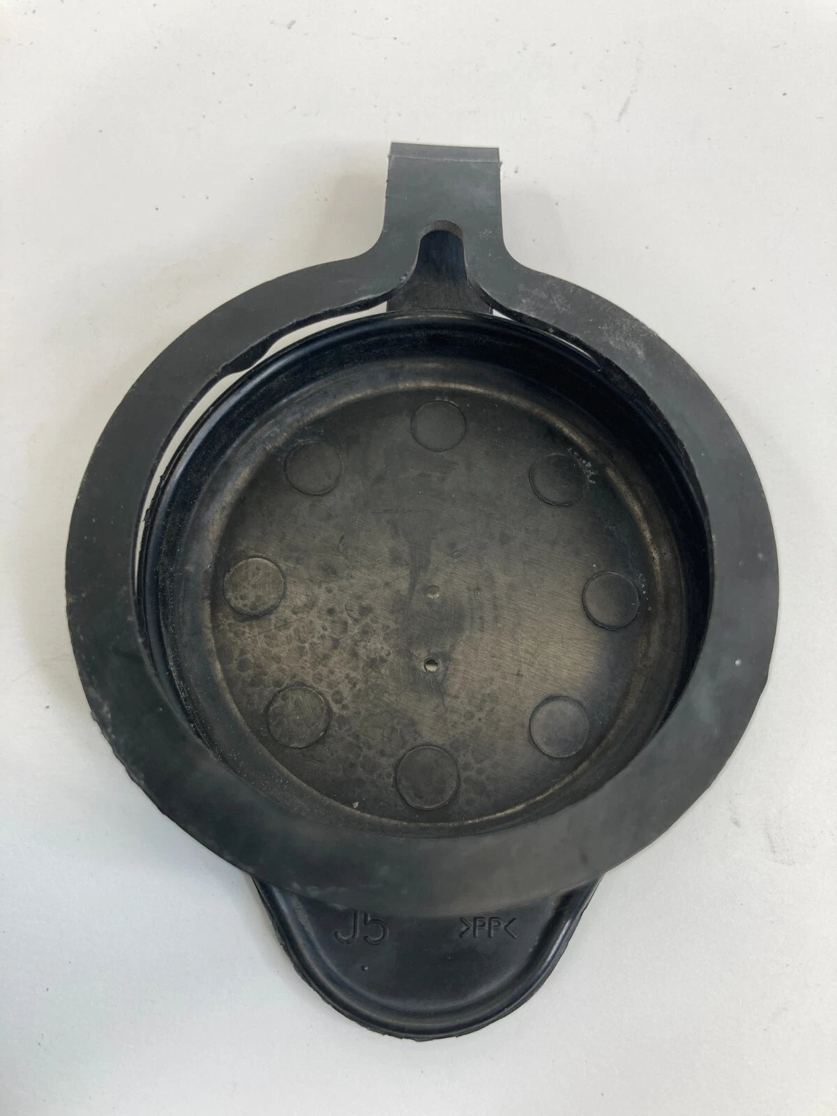 2002-2009 CHEVROLET TRAILBLAZER WINDSHIELD WIPER WASHER FLUID RESERVOIR CAP LID