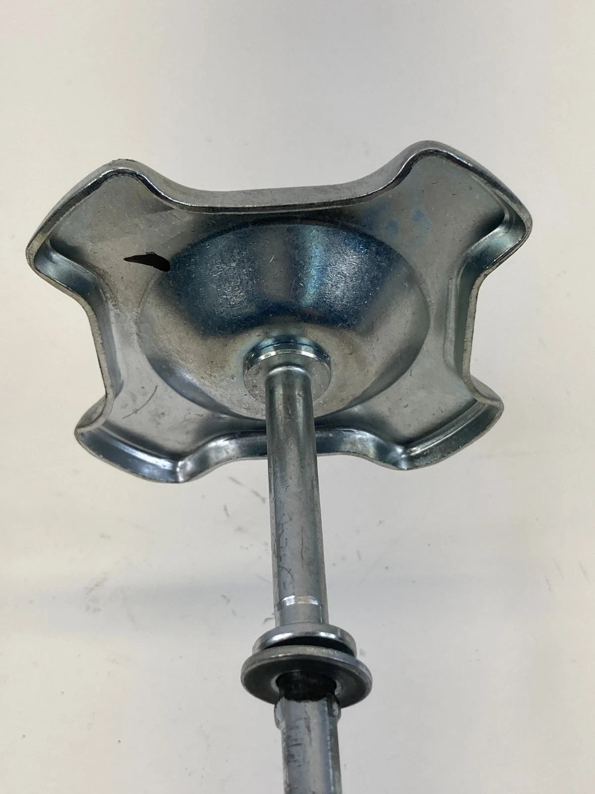 11-15 FORD EXPLORER 13-15 INTERCEPTOR SPARE TIRE HOLDER RETAINER HOLD DOWN BOLT