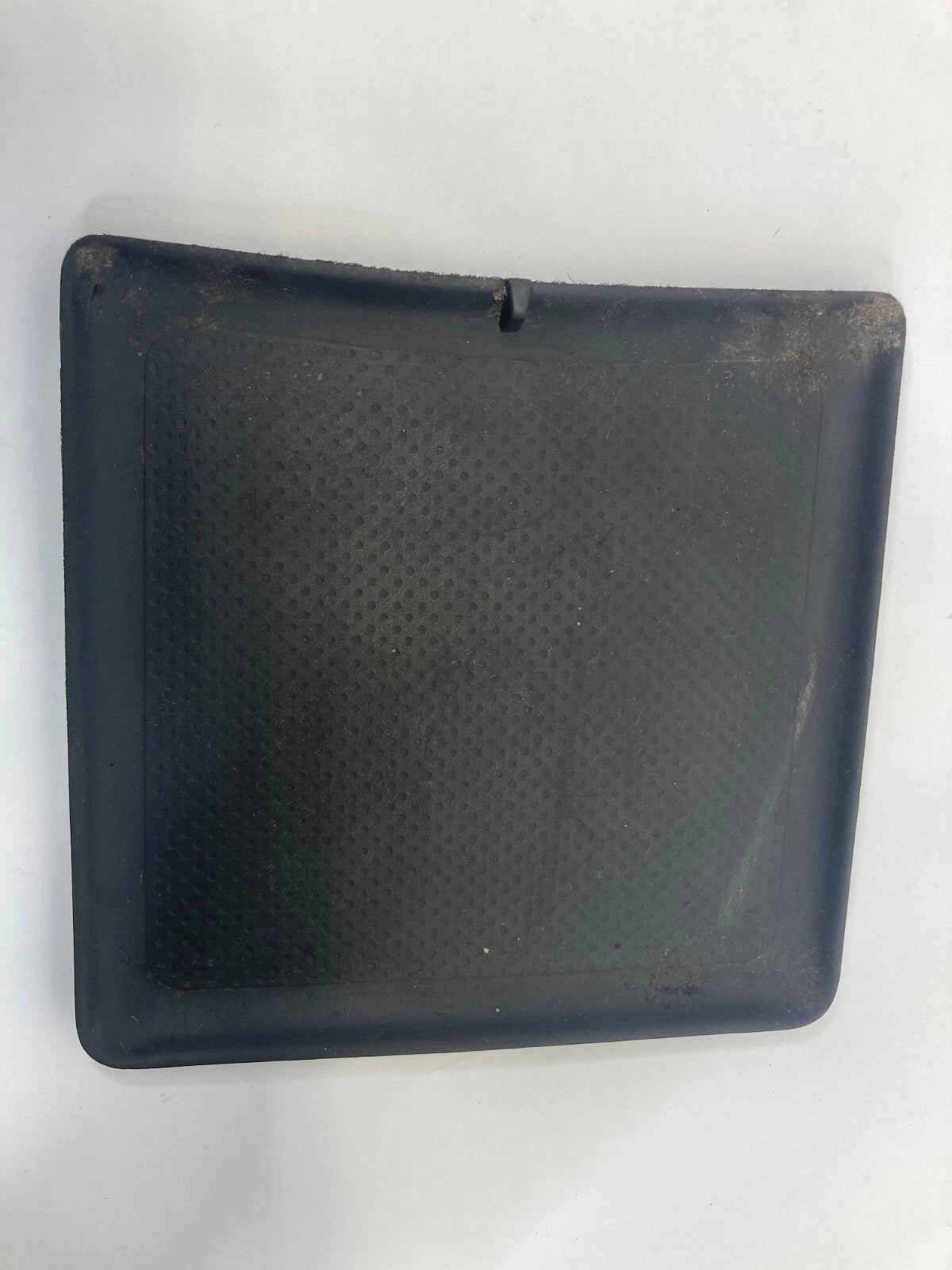 09-11 CHEVROLET AVEO5 FRONT FLOOR CONSOLE TRIM PLATE MAT RUBBER LINER 96966770