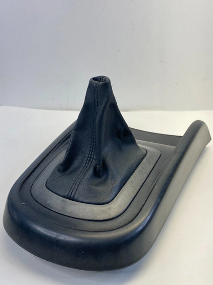 10 11 KIA SOUL AUTOMATIC GEAR SHIFTER BEZEL CENTER CONSOLE TRIM OEM 84651-2K510