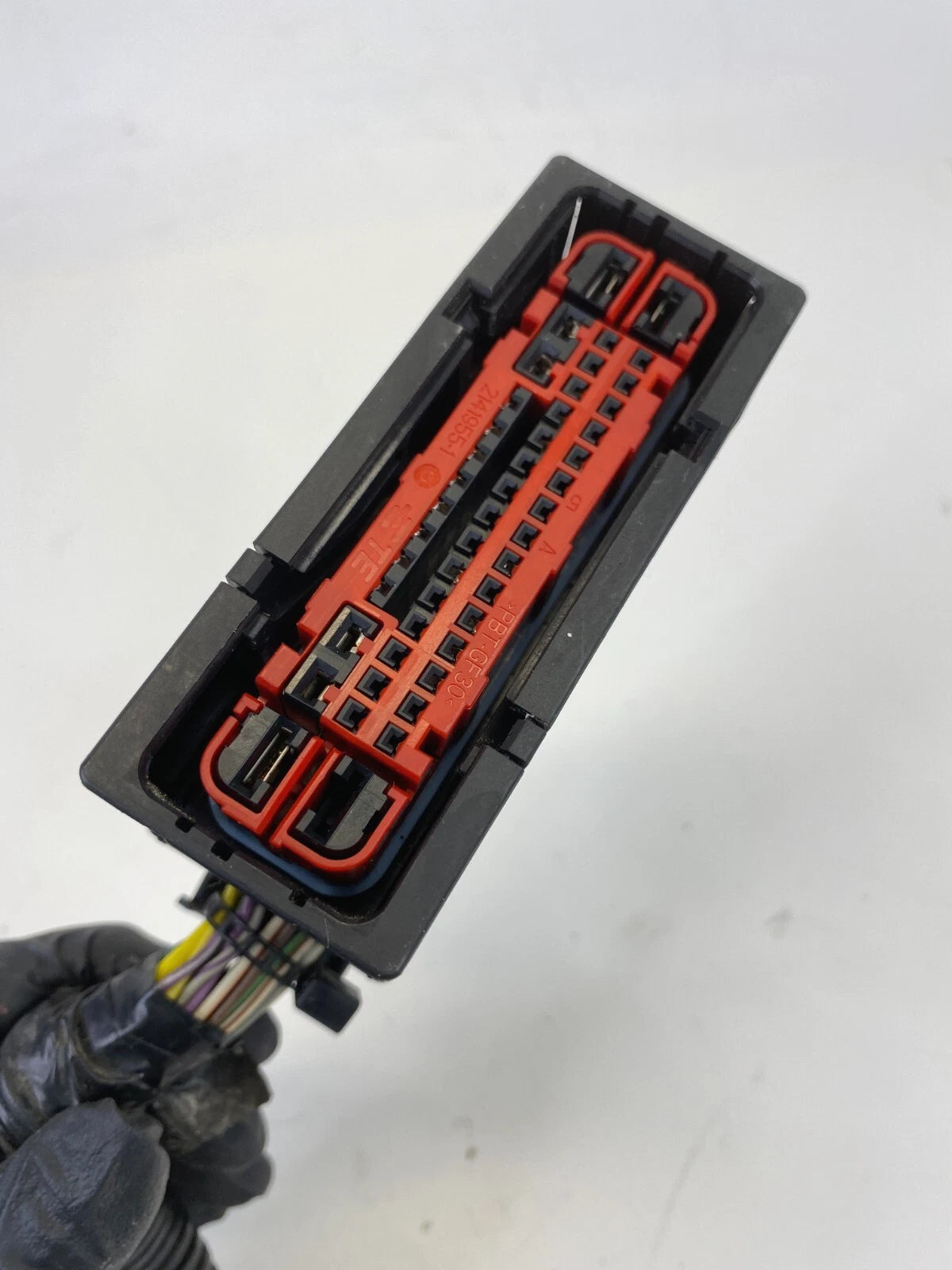 2014-2016 FORD FUSION 1.5L FWD ABS PUMP BRAKE PLUG CONNECTOR RELAY 2141954-1 OEM