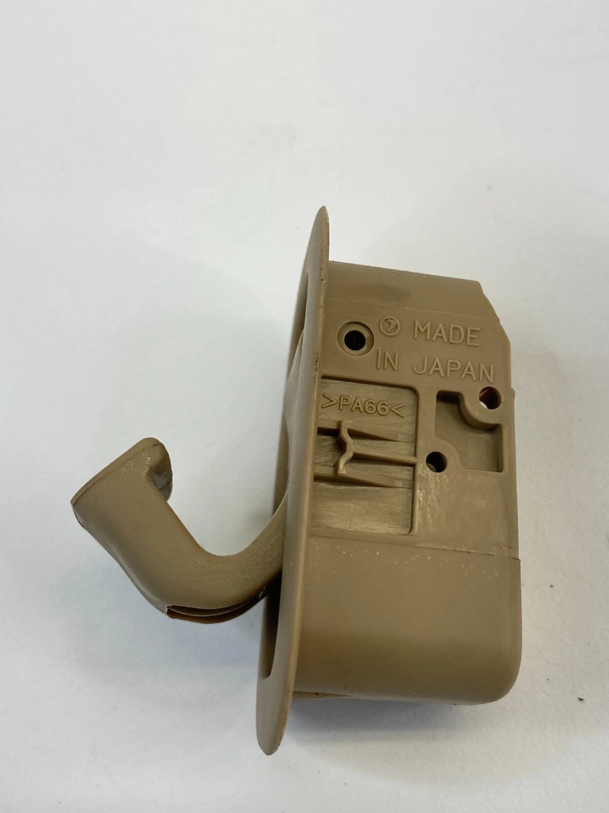 04-08 SUBARU FORESTER CARGO AREA D PILLAR LEFT SIDE TIE DOWN HOOK RETRACTABLE