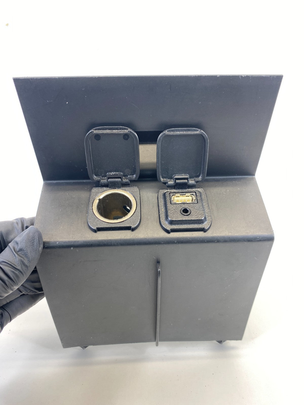 2013-2015 Mazda CX-5 CX5 Center Console AUX USB Power Outlet Port Socket Trim