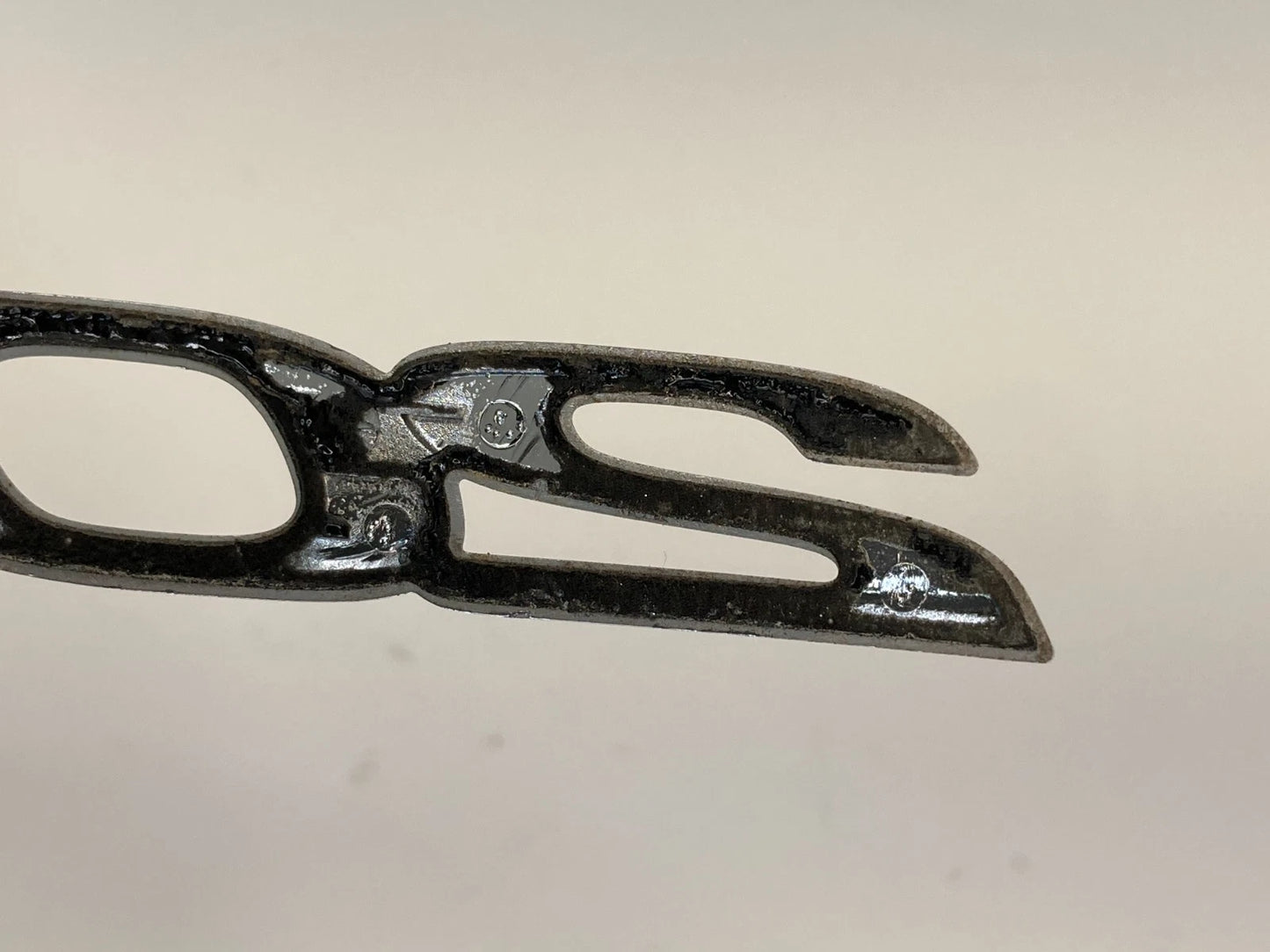 2015-2017 CHRYSLER 200 SEDAN REAR DECK LID EMBLEM NAMEPLATE OEM