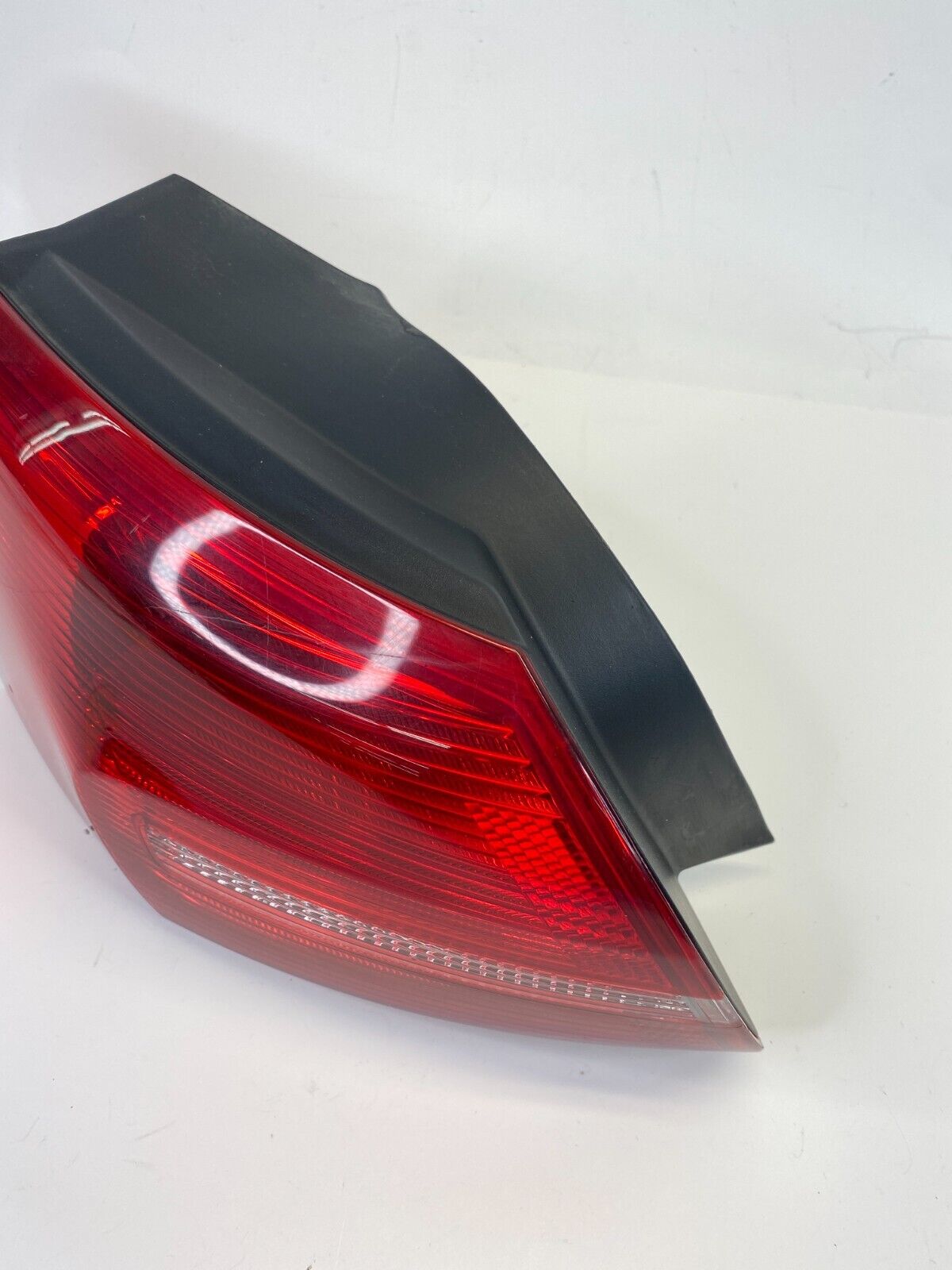 2015-2018 Ford Focus SEL Sedan 4-DR 2.0L Left Tail Light Taillight F1EB-13405