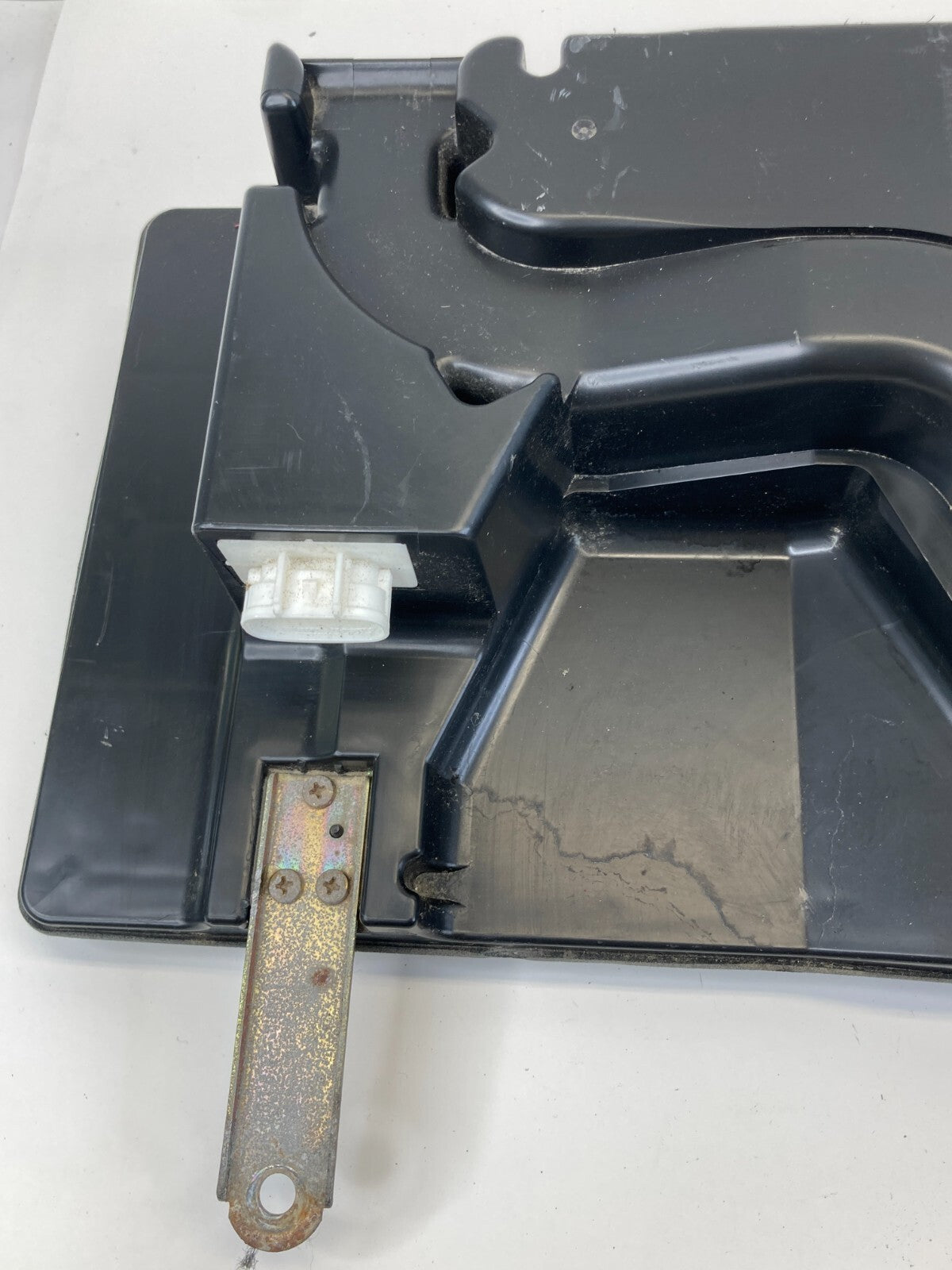 99-03 Lexus RX300 Speaker Box Subwoofer Sub Woofer Assembly 86150-48010 OEM