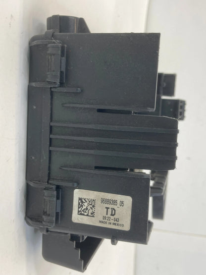 2011-2016 CHEVROLET CRUZE POSITIVE BATTERY TERMINAL W/ UPPER COVER 96889385 OEM