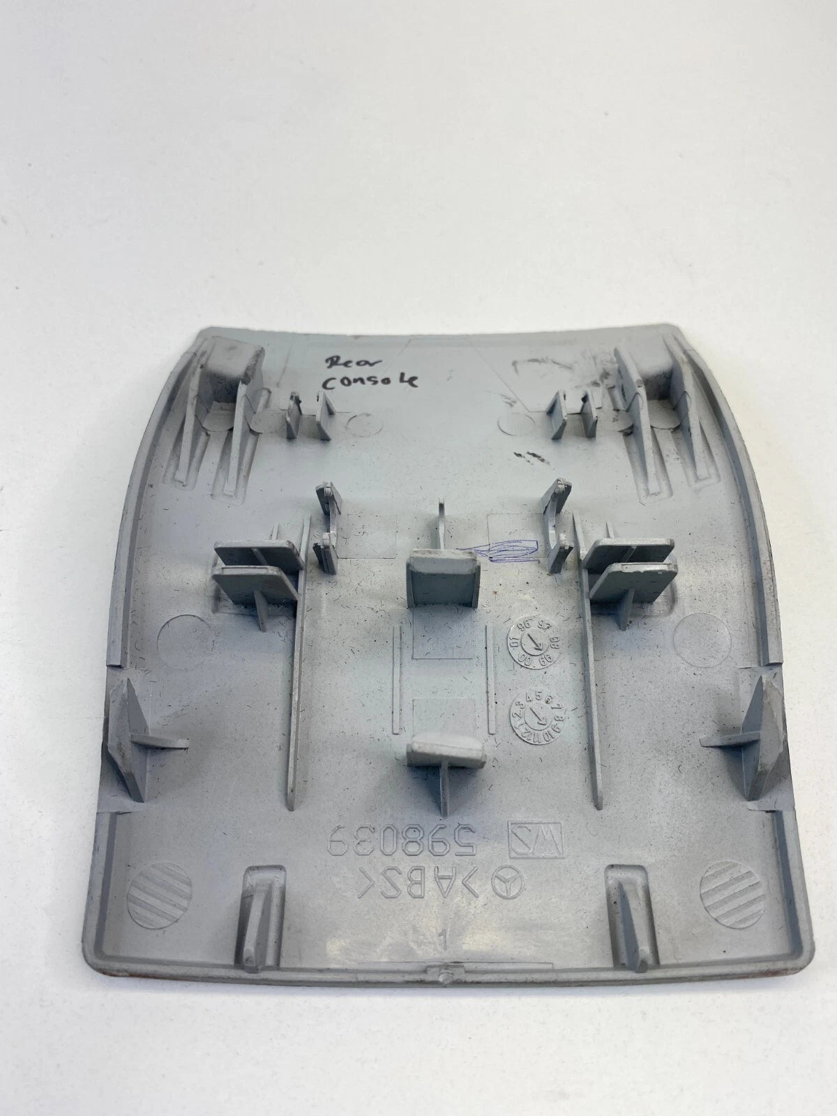 2000-2002 MERCEDES-BENZ S500 REAR LOWER CENTER CONSOLE COVER BEZEL TRIM 598039