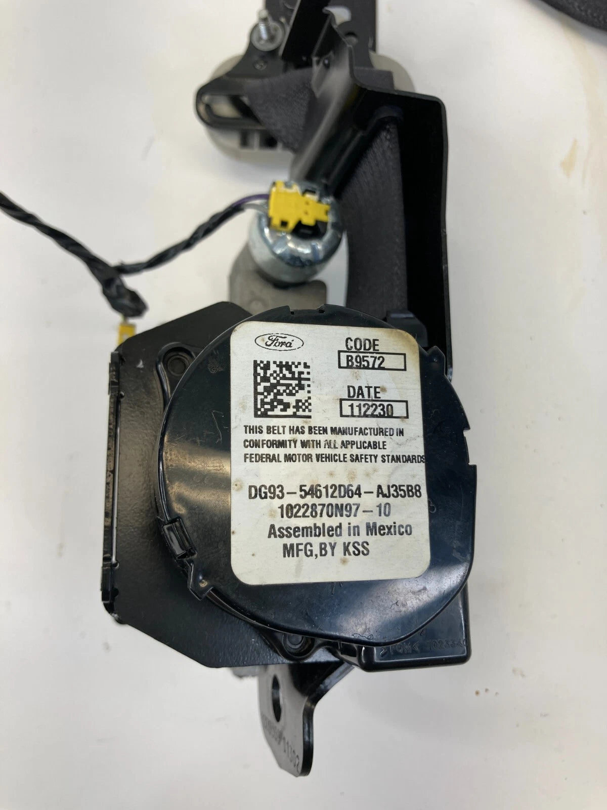 2013-2016 FORD FUSION FRONT RIGHT SEAT BELT RETRACTOR PRETENSIONER DG93-54612D64