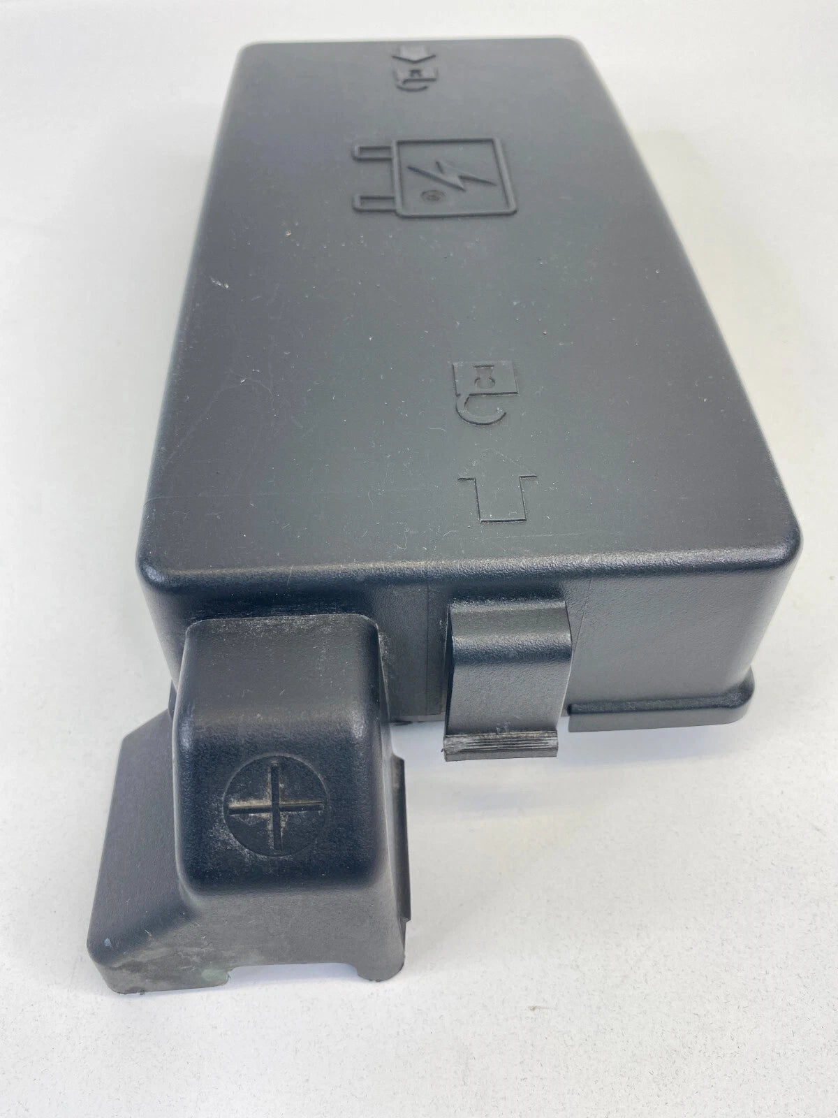 2005 05 SATURN VUE BASE 3.5L V6 FUSE BOX RELAY JUNCTION FUSEBOX CAP COVER OEM