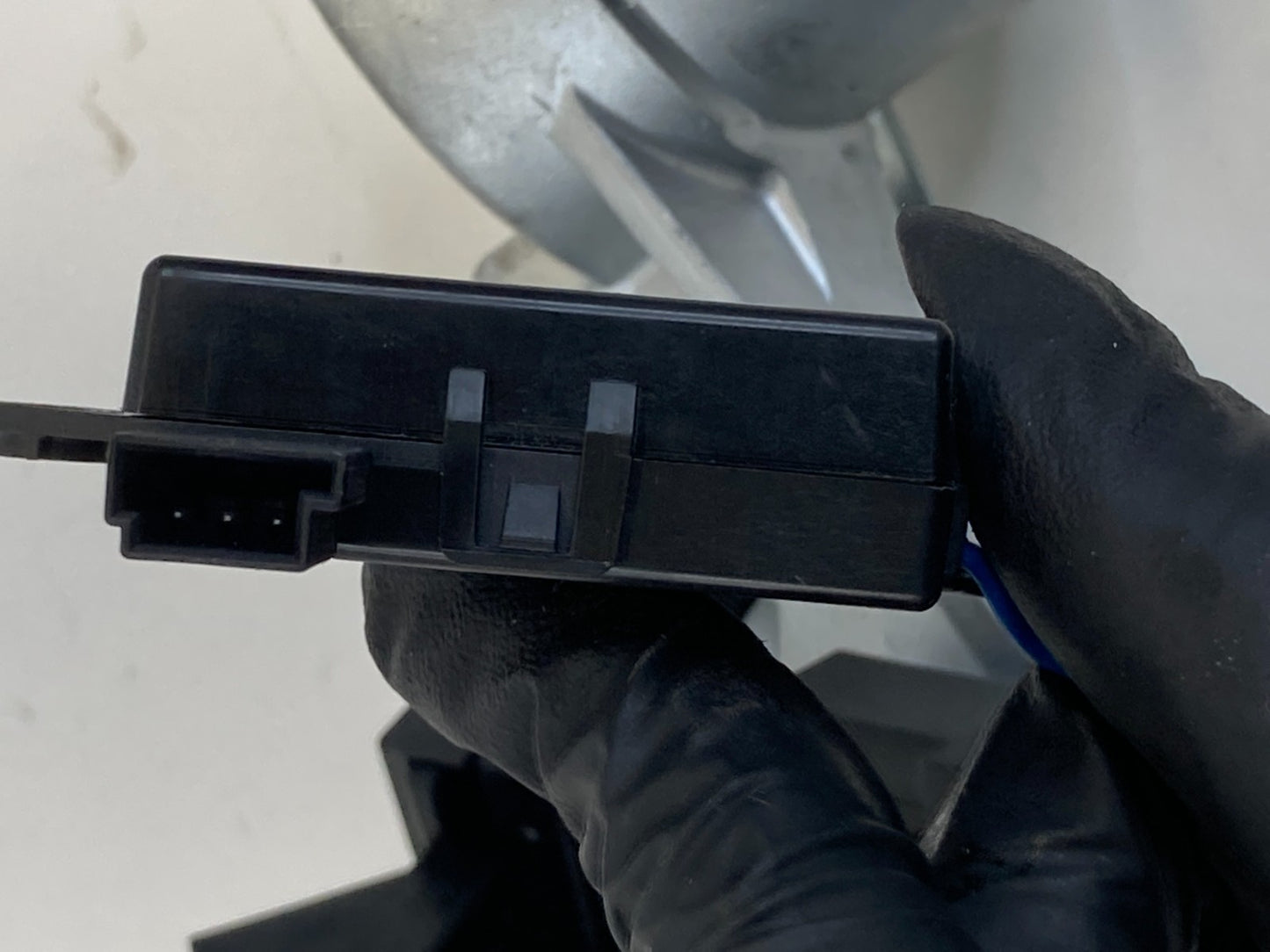 11-17 Buick Regal A/T Ignition Switch Lock Cylinder Housing & Key 20912838 OEM