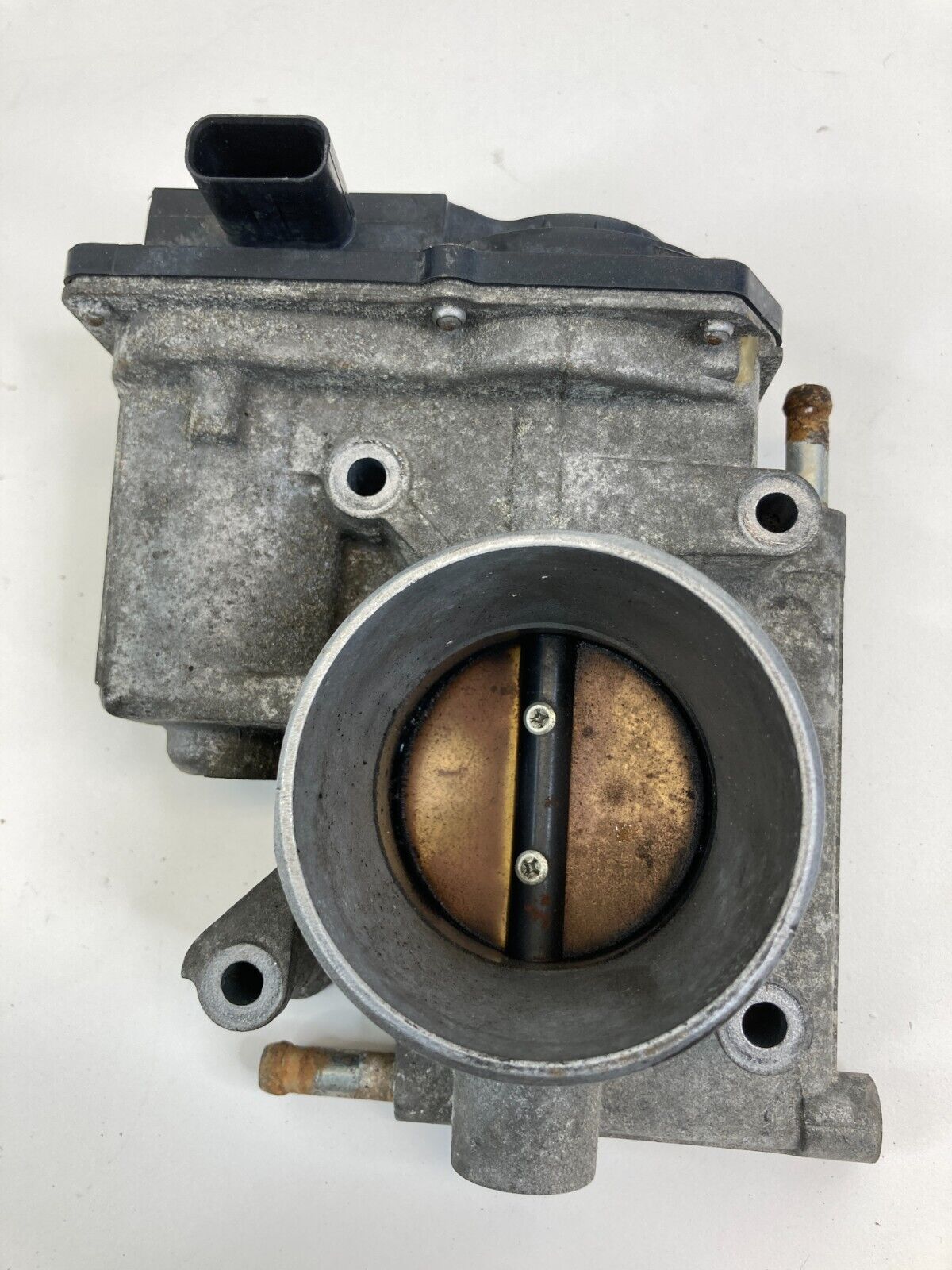 2006-2013 Mazda3 06-08 Mazda6 2.0L Throttle Body Throttle Valve 6M8G 9F991 A OEM