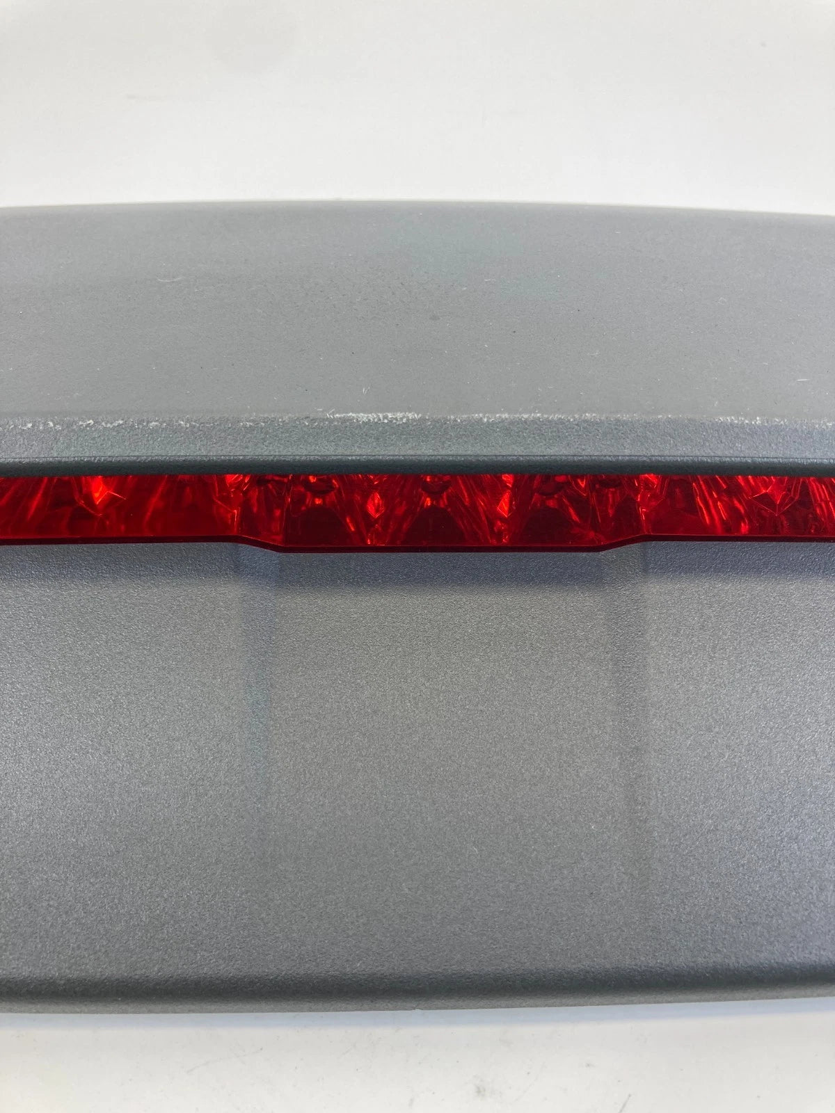 11-16 CHEVROLET CRUZE 3RD THIRD BRAKE STOP LIGHT LAMP HIGH MOUNT 96828256 OEM