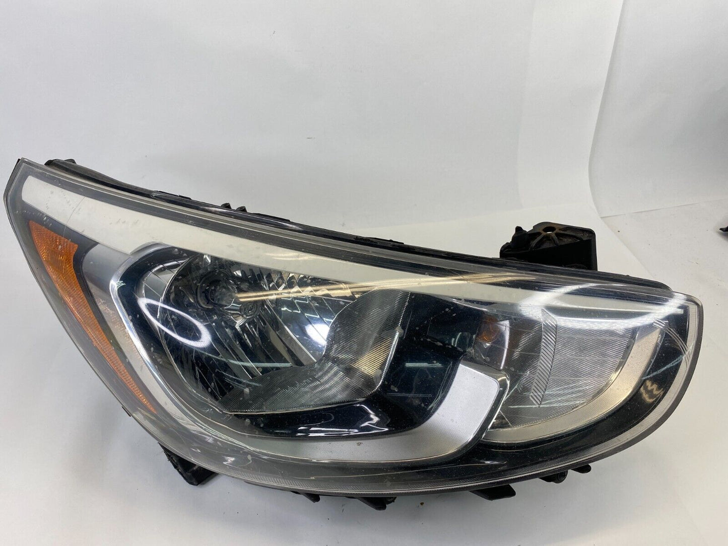 2014-2016 Hyundai Elantra Front Right Side Headlight Headlamp Assembly OEM