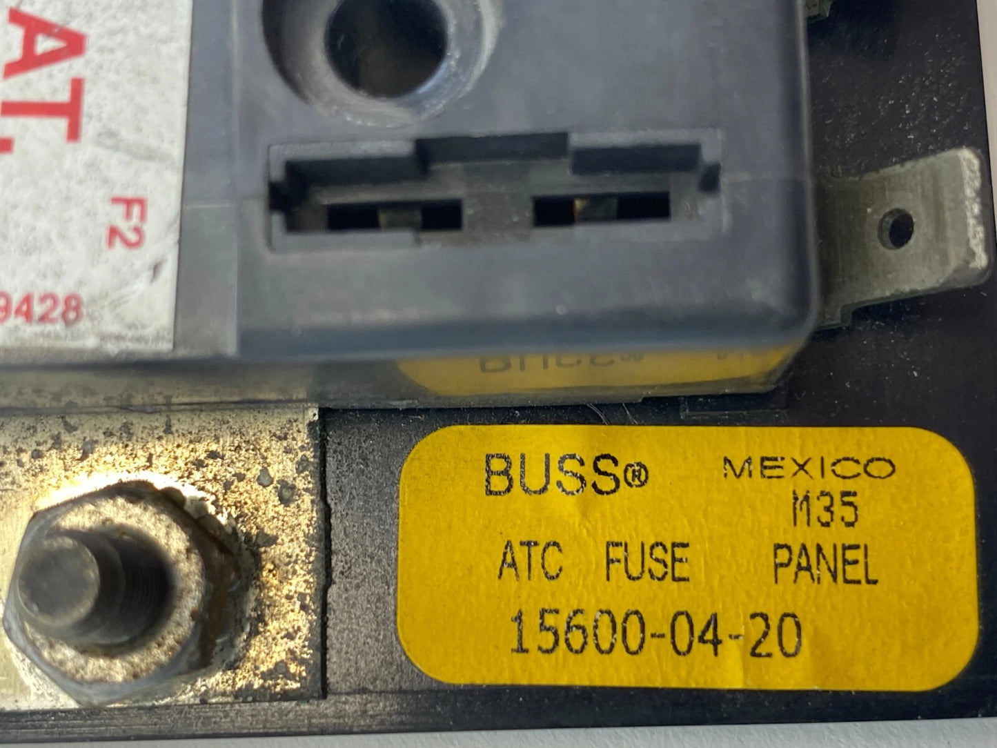 05-07 BUICK TERRAZA 3.5L AT FUSE PANEL SHORT HOLDER BASE POSITIONS 15600-04-20