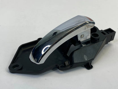 2012-2019 FIAT 500 FRONT RIGHT PASSENGER SIDE INTERIOR DOOR HANDLE OEM 607048DX