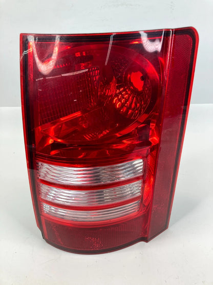 2008-2010 CHRYSLER TOWN & COUNTRY REAR RIGHT TAIL LIGHT TAILLIGHT 05113200AB OEM