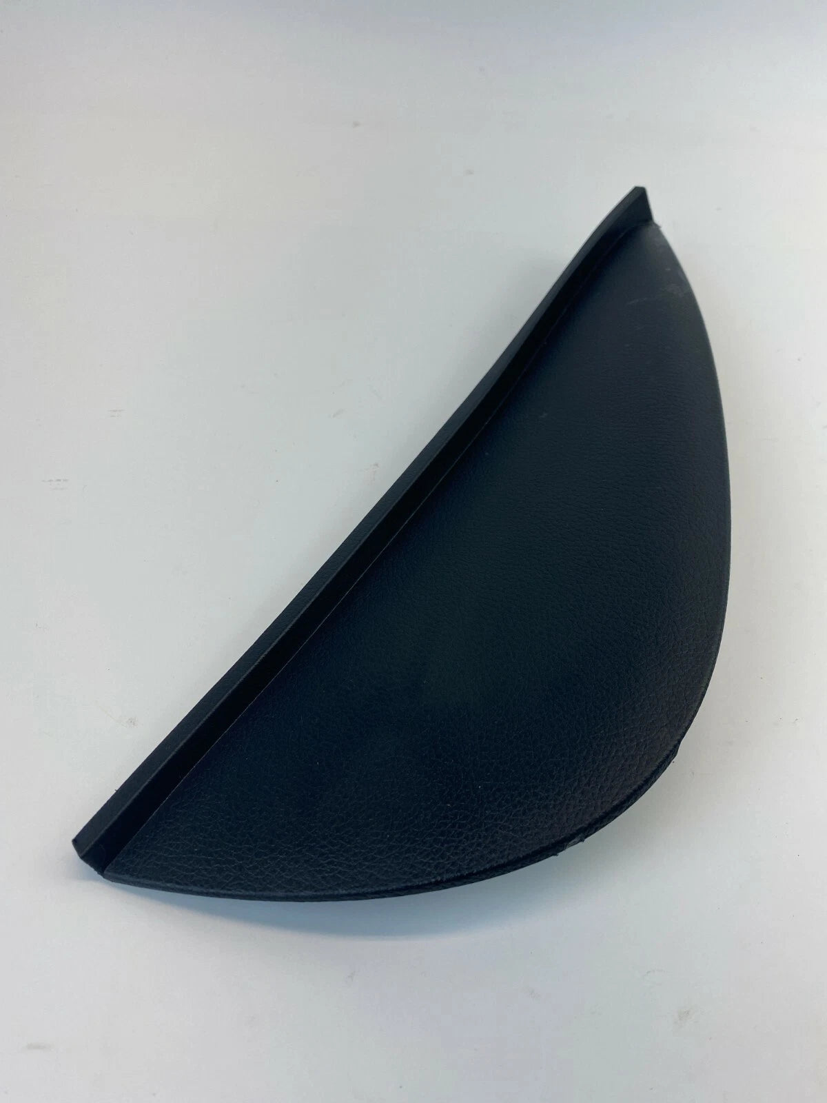 2014-2016 KIA FORTE FRONT RIGHT SIDE DASH END CAP COVER TRIM PANEL 84785-A7001