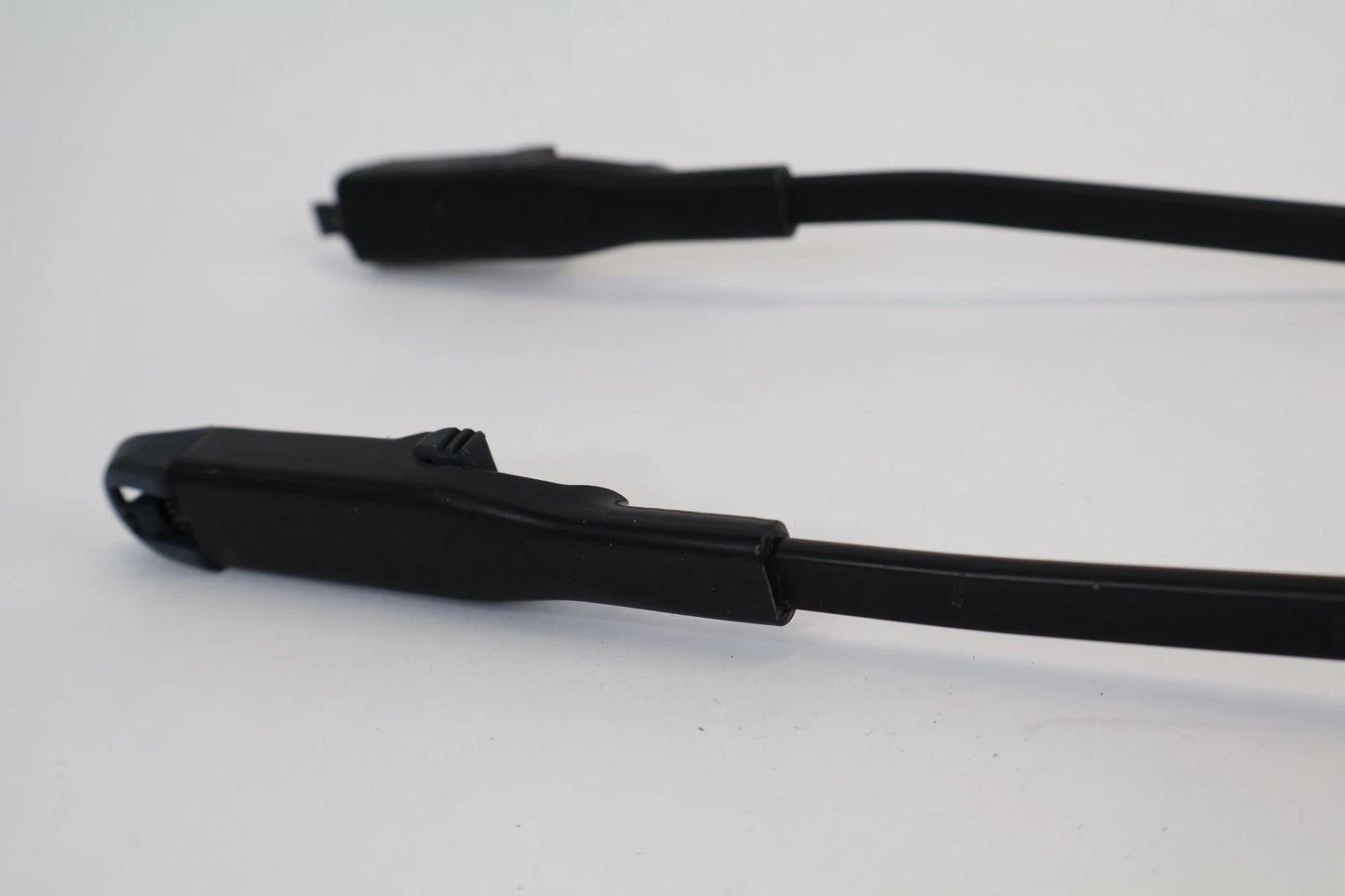 2013-2019 FORD ESCAPE FRONT WINDSHIELD WIPER ARM LEFT & RIGHT CJ54-17C495-AE OEM