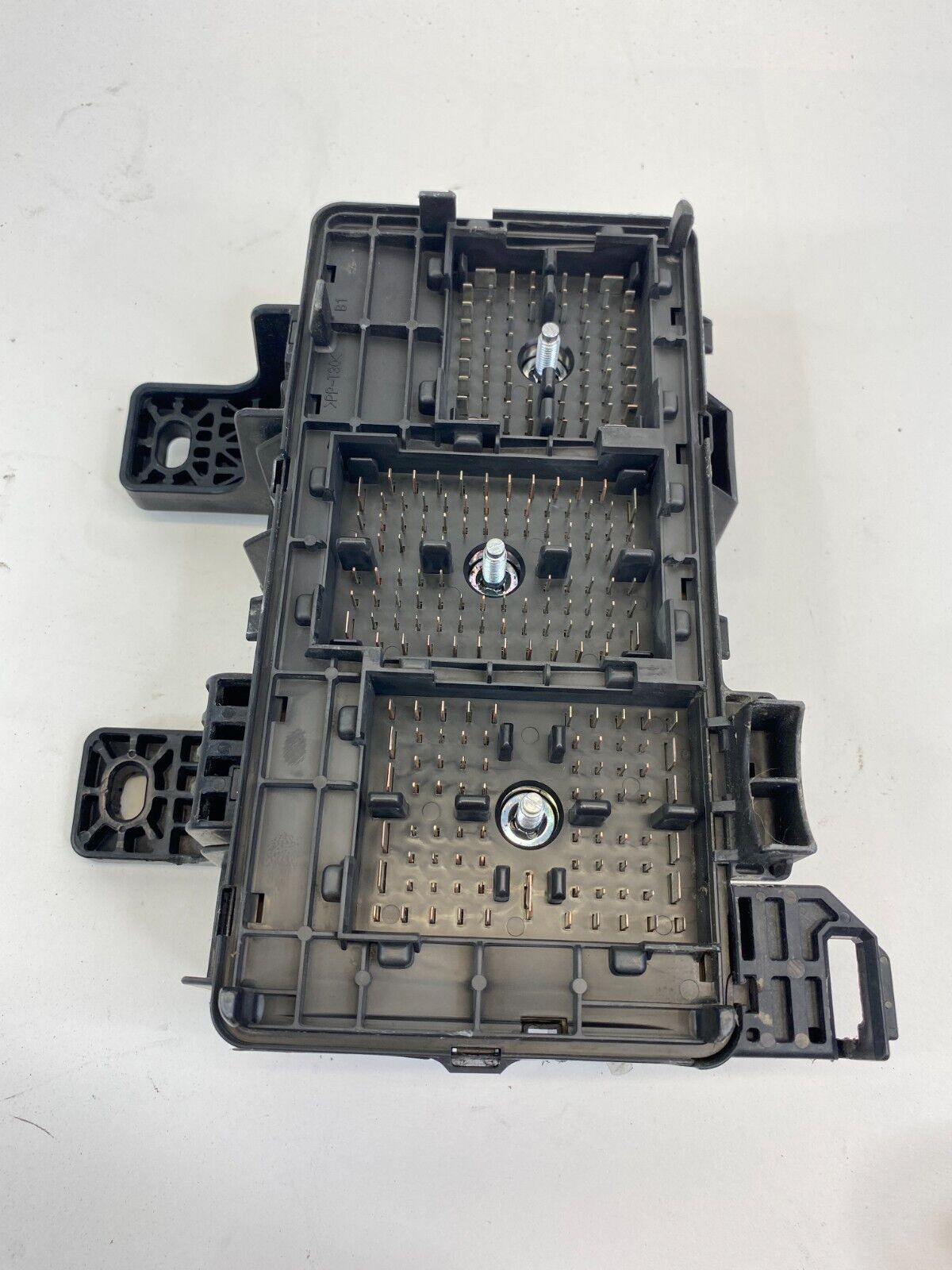 2009 2010 Hyundai Sonata 2.4L Engine Compartment Junction Fuse Relay Box Block