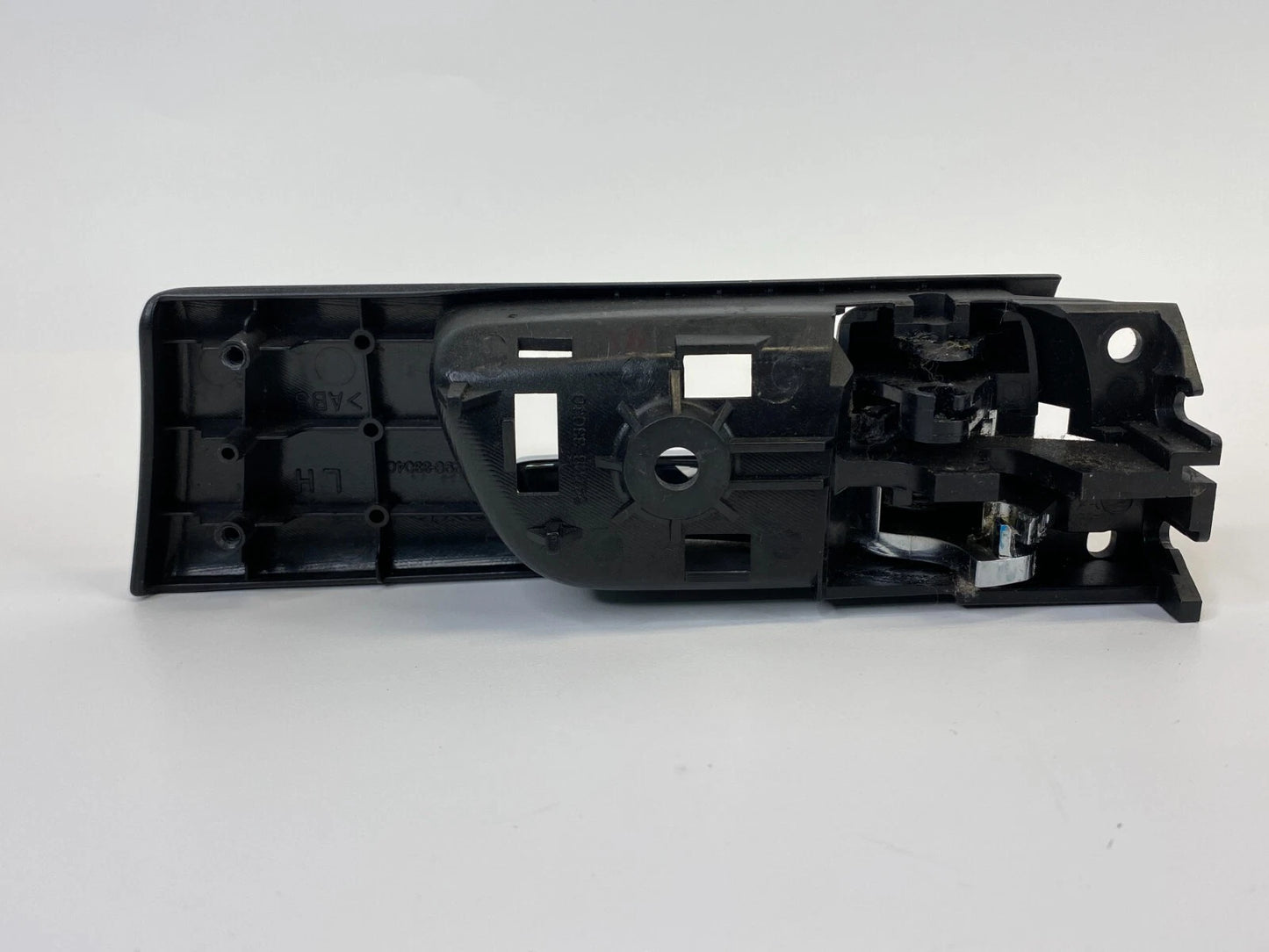 02 03 LEXUS ES300 04 ES330 REAR LEFT SIDE INNER DOOR HANDLE 69298-33040 OEM