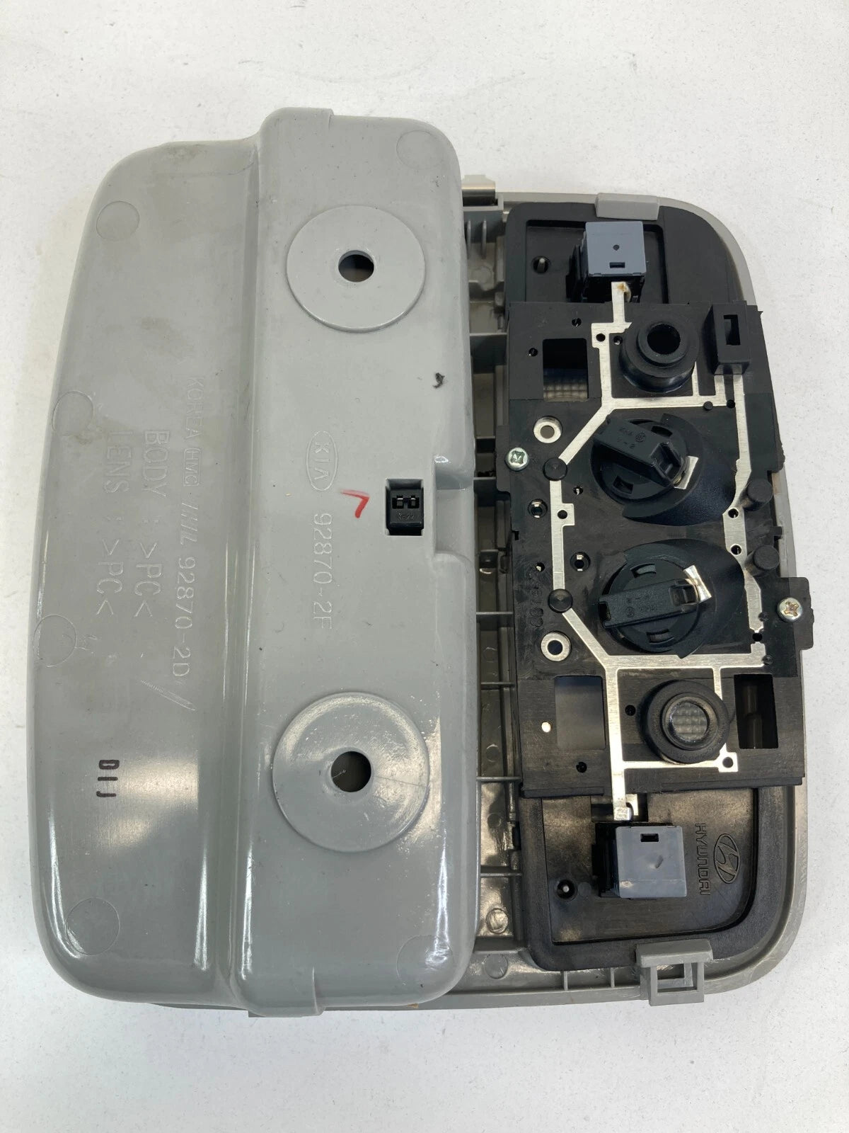 2004-2009 KIA SPECTRA SEDAN FRONT OVERHEAD CONSOLE DOME MAP LIGHT LAMP 92870-2F