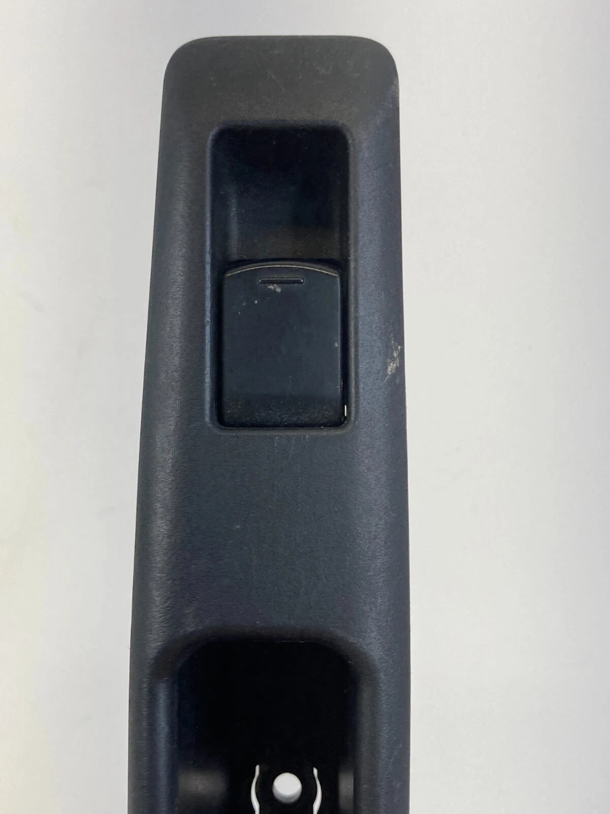 2008-2013 NISSAN ROGUE REAR RIGHT SIDE POWER WINDOW SWITCH W/ BEZEL 82960-JM00A