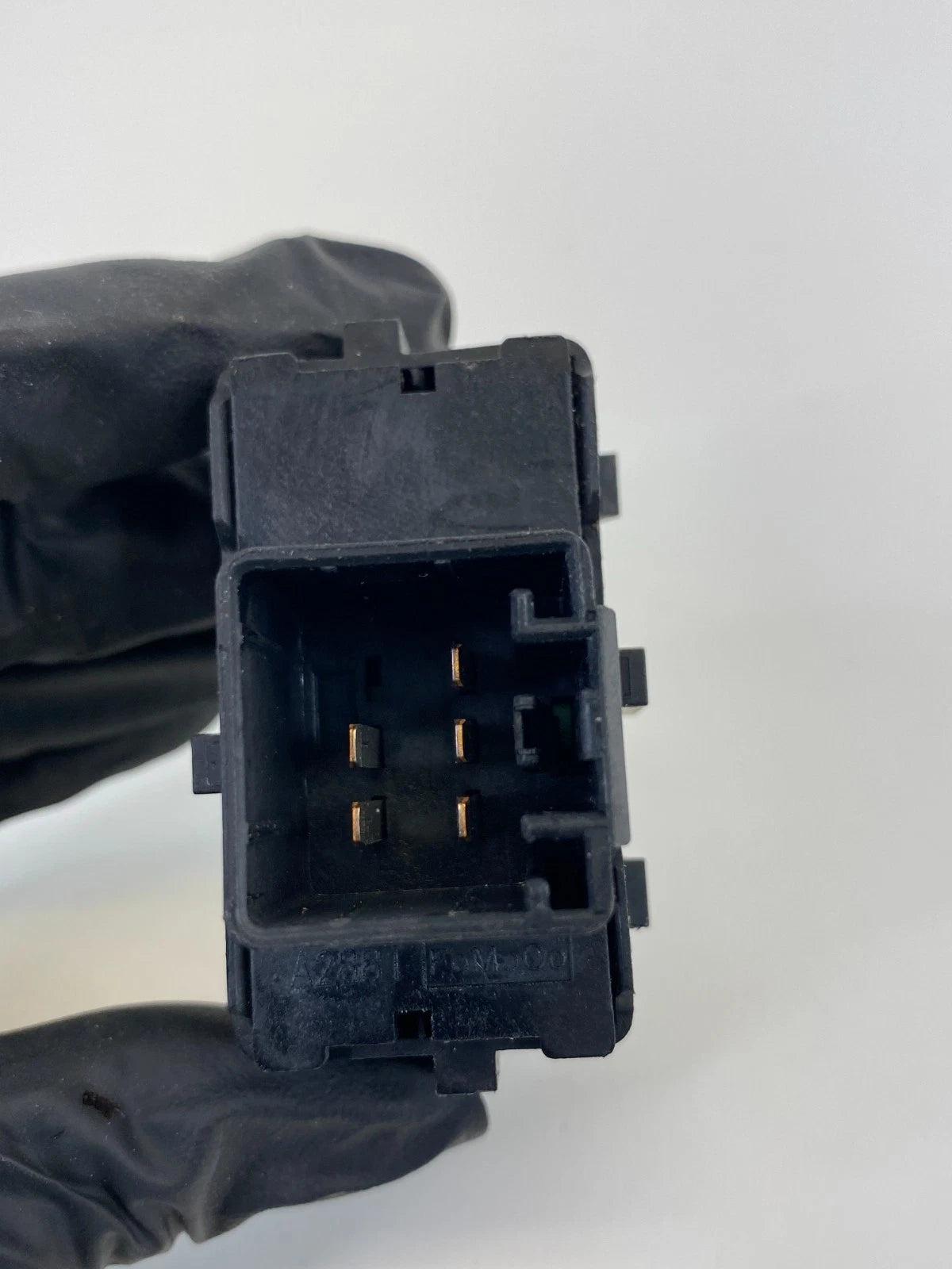 2007-2012 FORD ESCAPE FRONT RIGHT SIDE DOOR POWER WINDOW SWITCH 8L8T-14529-ABW