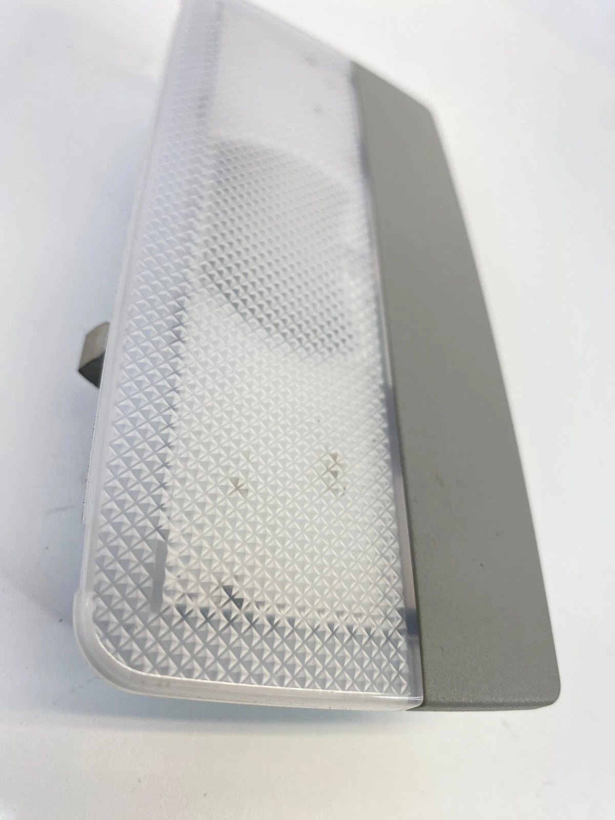 2010-2017 GMC TERRAIN EQUINOX REAR CENTER DOME MAP LAMP LIGHT 316627975 OEM