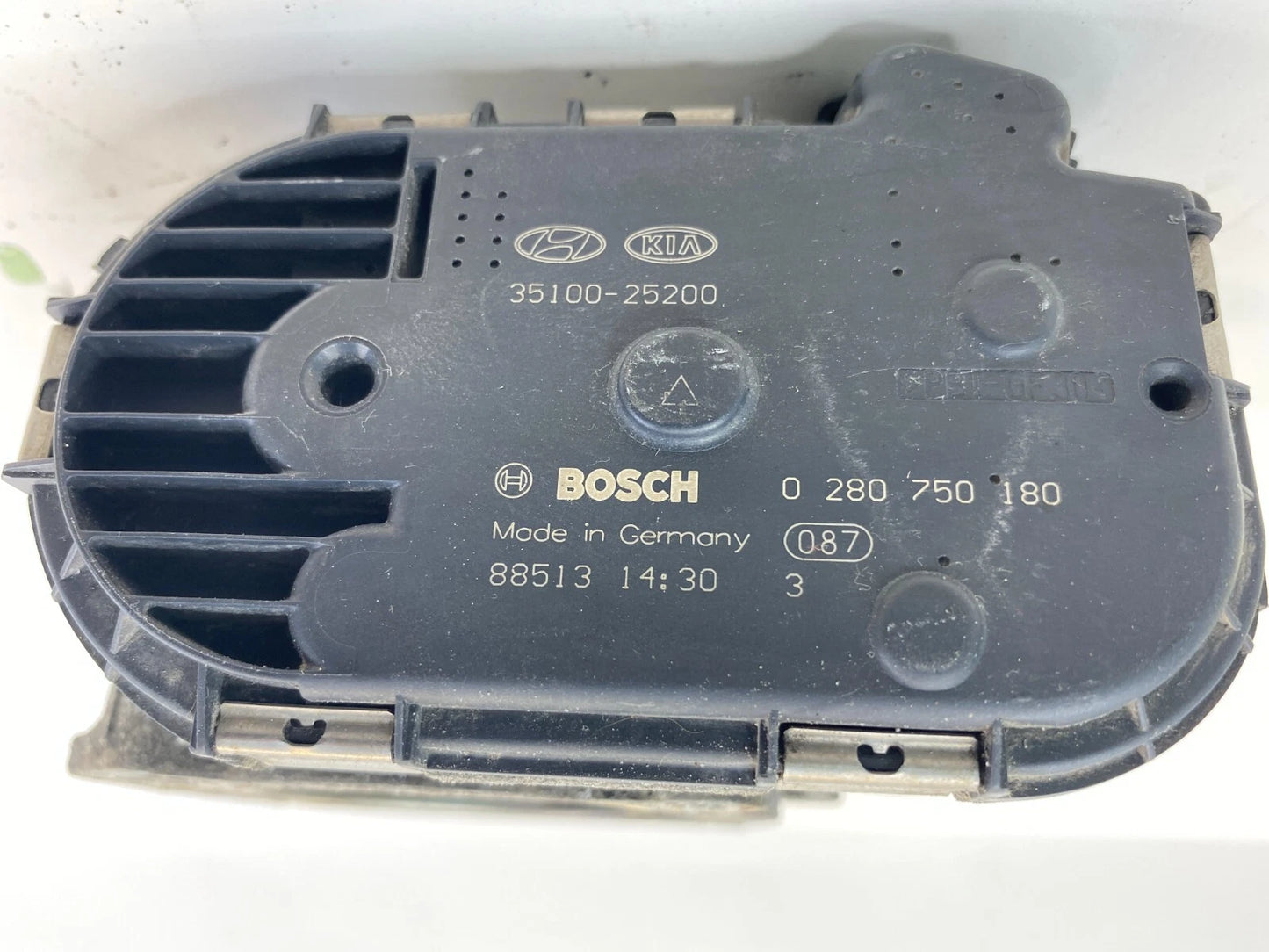 2006-2010 HYUNDAI SONATA 2.4L V6 THROTTLE BODY VALVE ASSEMBLY OEM 3510025200