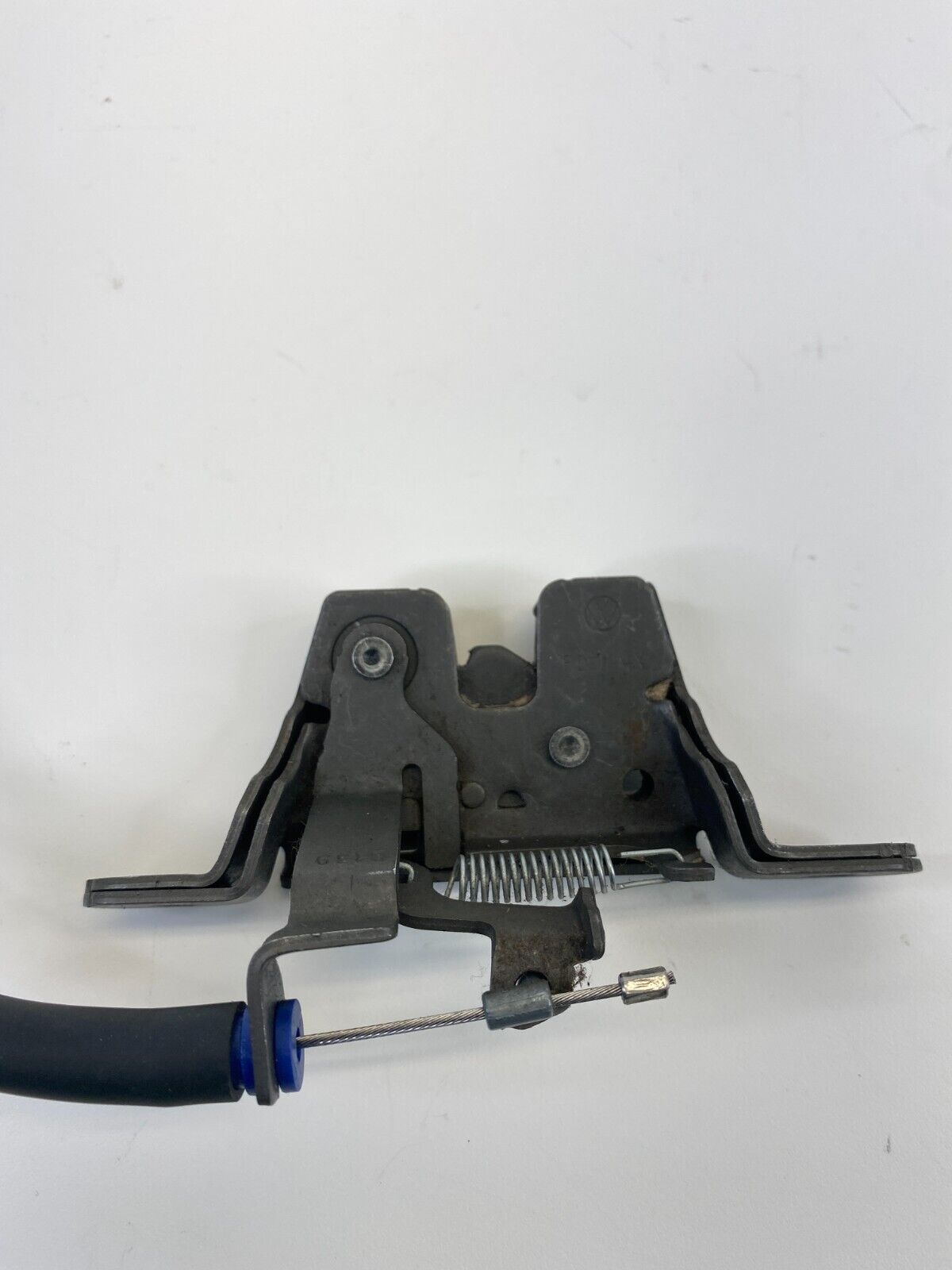 11-18 Volkswagen Jetta Rear Seat Folding Latch Lock W/ Release Handle Cable OEM