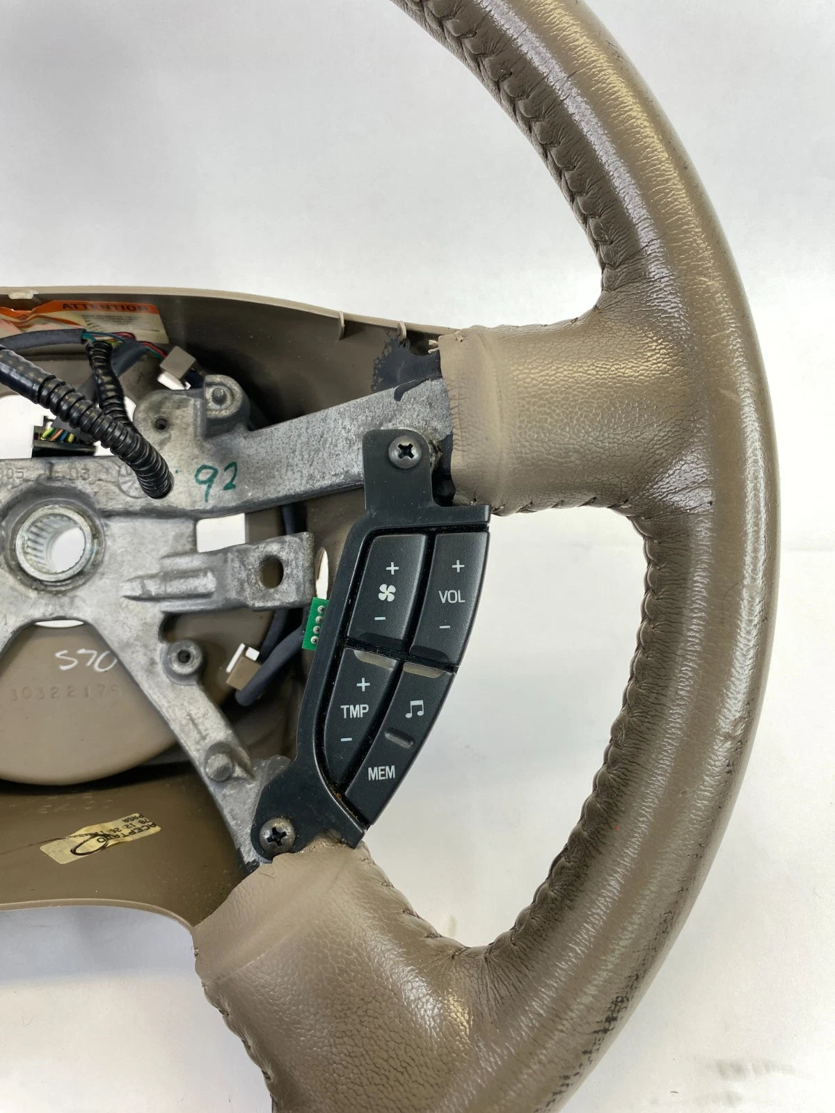 02-05 FORD EXPLORER MOUNTAINEER STEERING WHEEL W/ CRUISE & AUDIO CONTROL SWITCH