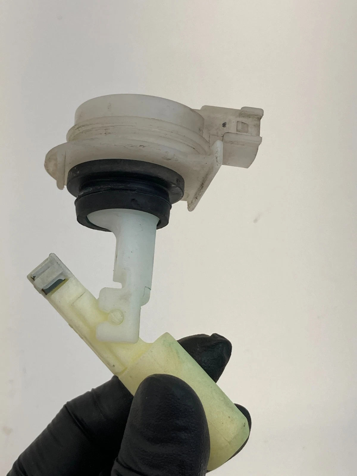 11-19 EXPLORER 13-19 INTERCEPTOR WIPER WASHER RESERVOIR FLUID SENSOR LEVEL OEM
