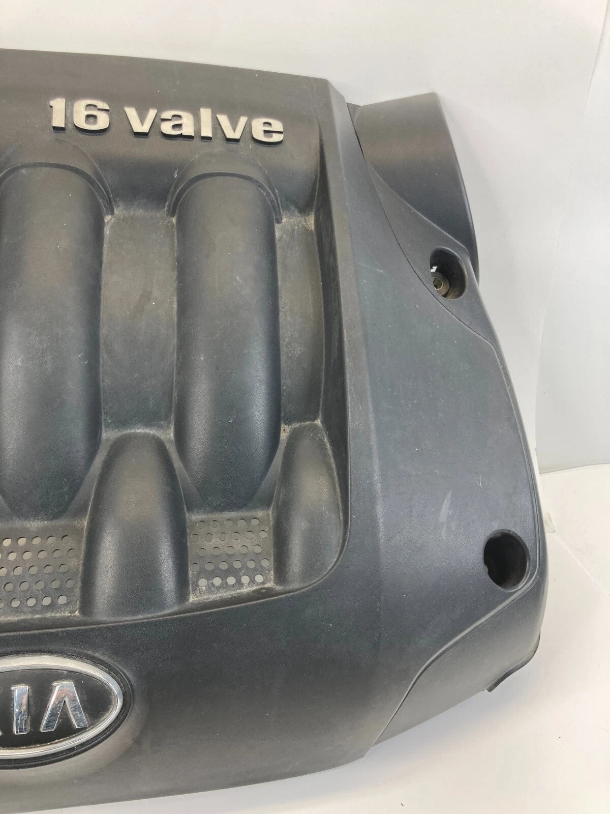 2005-2007 KIA SPORTAGE 2.0L L4 DOHC 16 VALVE ENGINE COVER TRIM 29240-23700 OEM