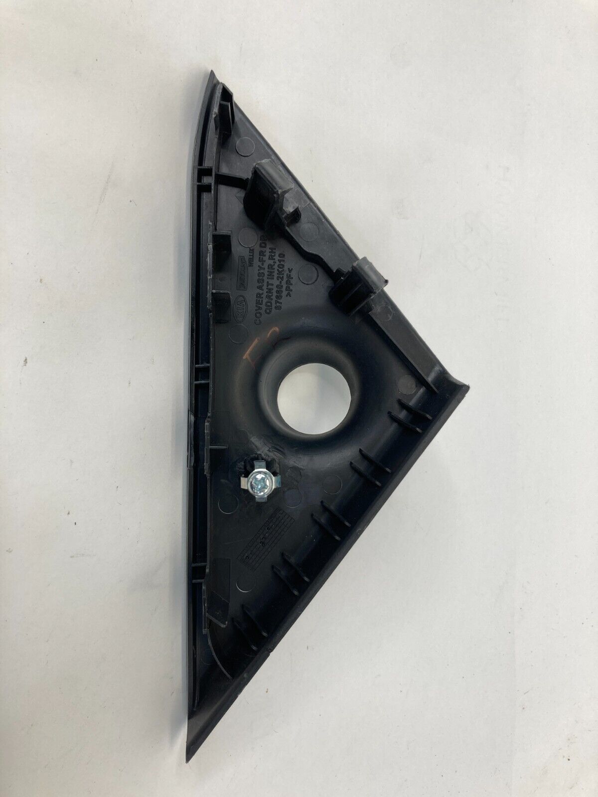 2010-2013 Kia Soul Front Right Side Inner Corner Cover Trim Panel 87660-2K010