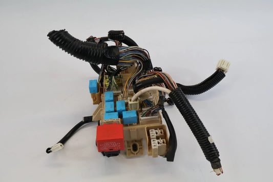 2005 2006 TOYOTA TUNDRA 4.7L CREW CAB INTERIOR DASH CABIN FUSE BOX RELAY OEM
