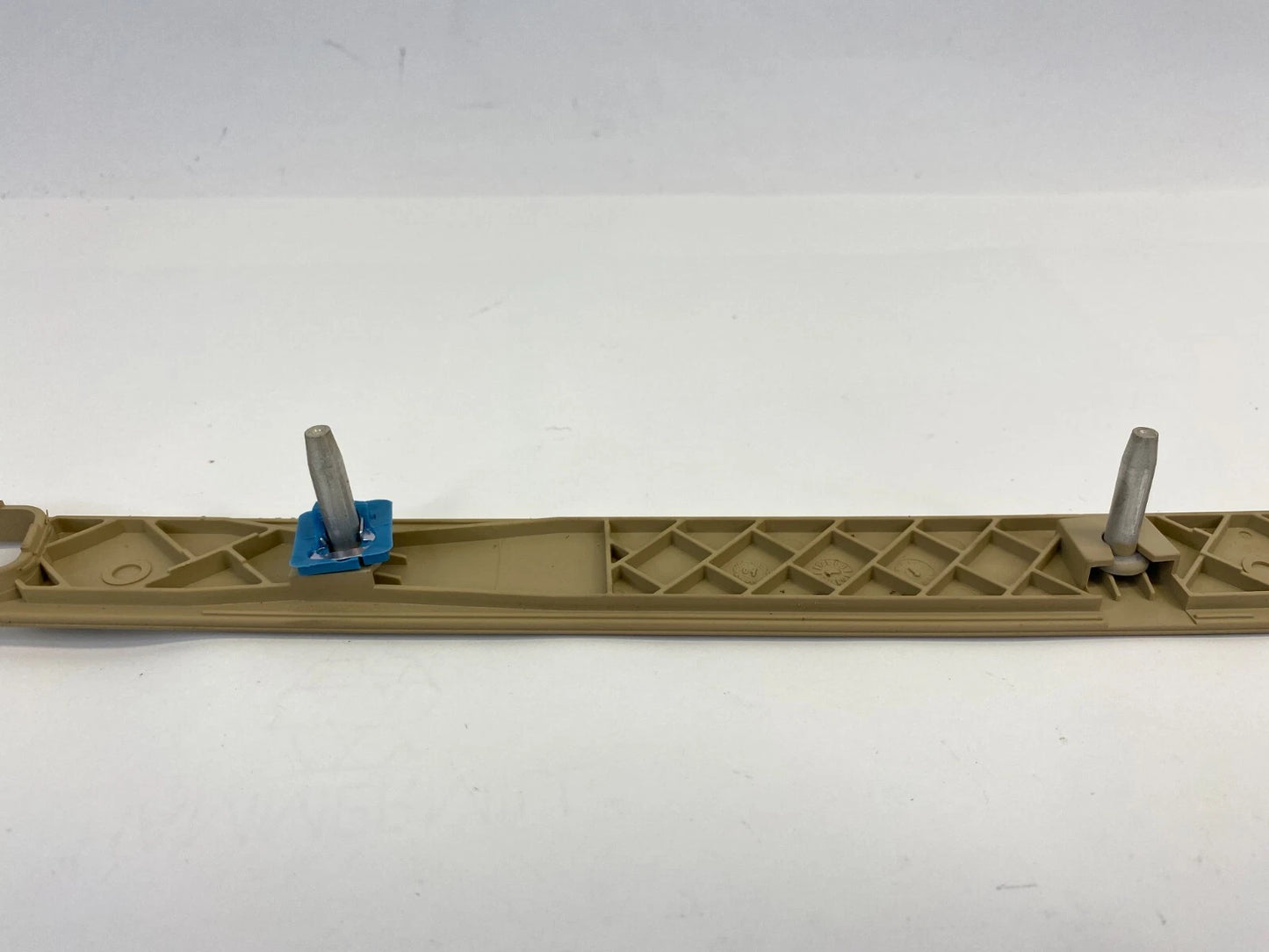 2006 06 BMW 330I DASH CUP DRINK HOLDER DECOR STRIP COVER TRIM 6957248 OEM