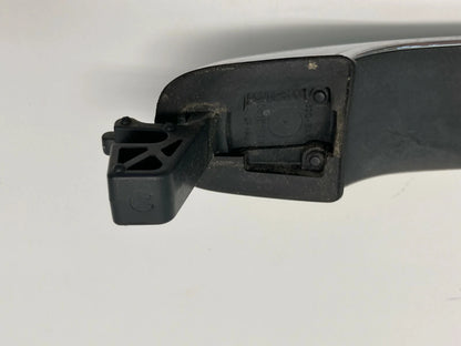 05-09 EQUINOX 04-08 MALIBU FRONT RIGHT PASSENGER SIDE EXTERIOR DOOR HANDLE OEM